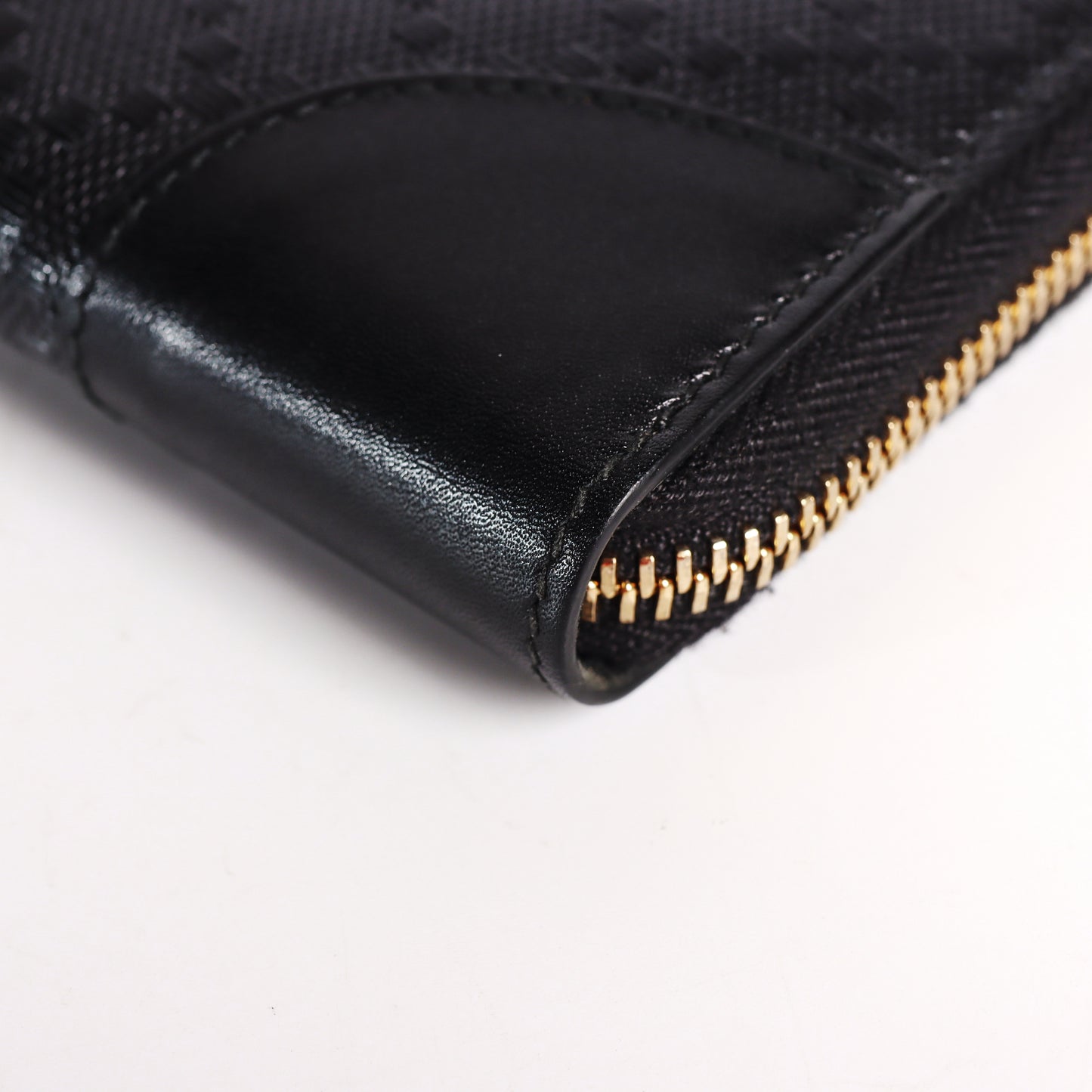 Pre-owned  Gucci Zip GG  Black Calfskin Long Wallet  11211489
