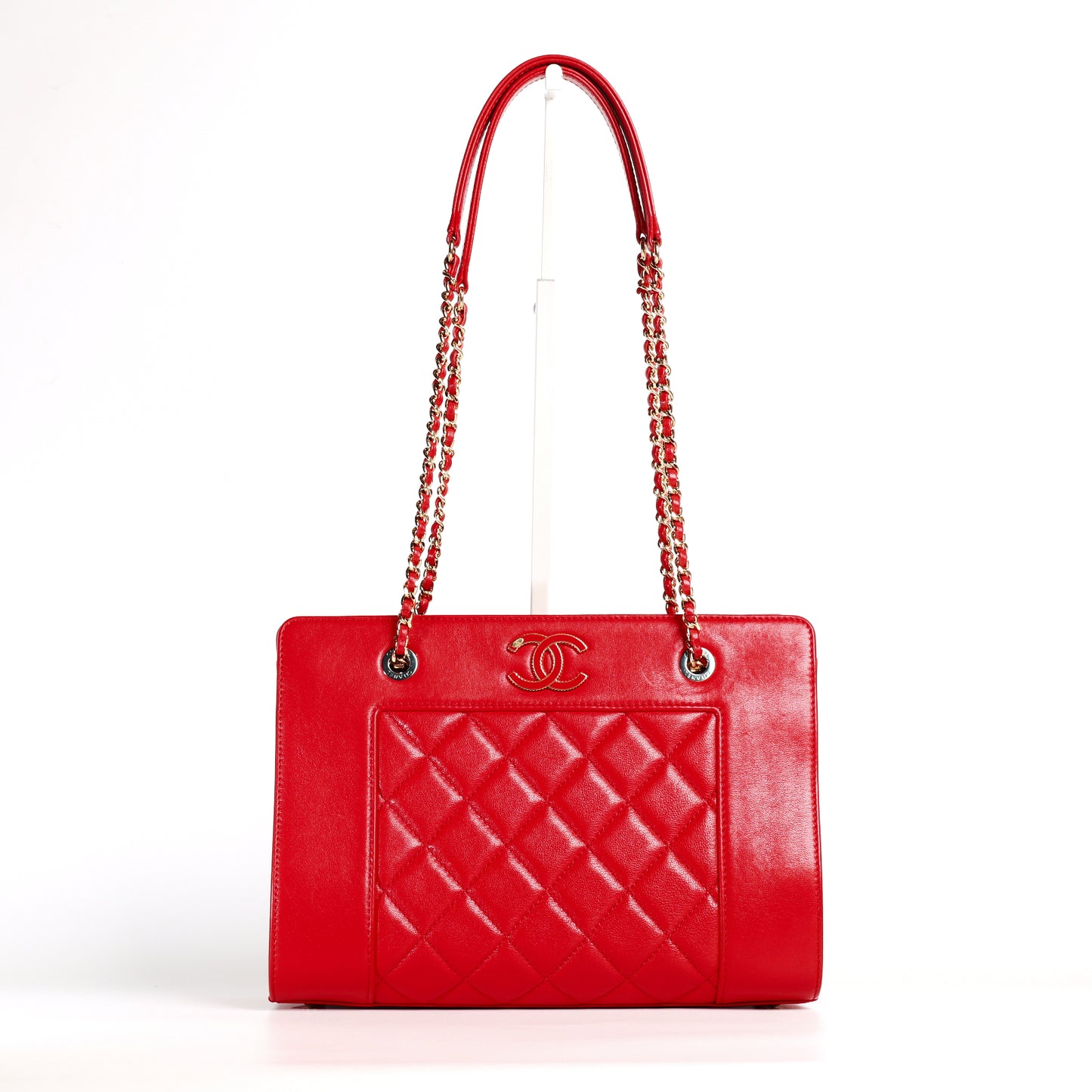 Pre-Owned Chanel  Red Quilted Lambskin Shoulder Bag 14059428 L
