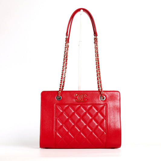 Pre-Owned Chanel  Red Quilted Lambskin Shoulder Bag 14059428 L