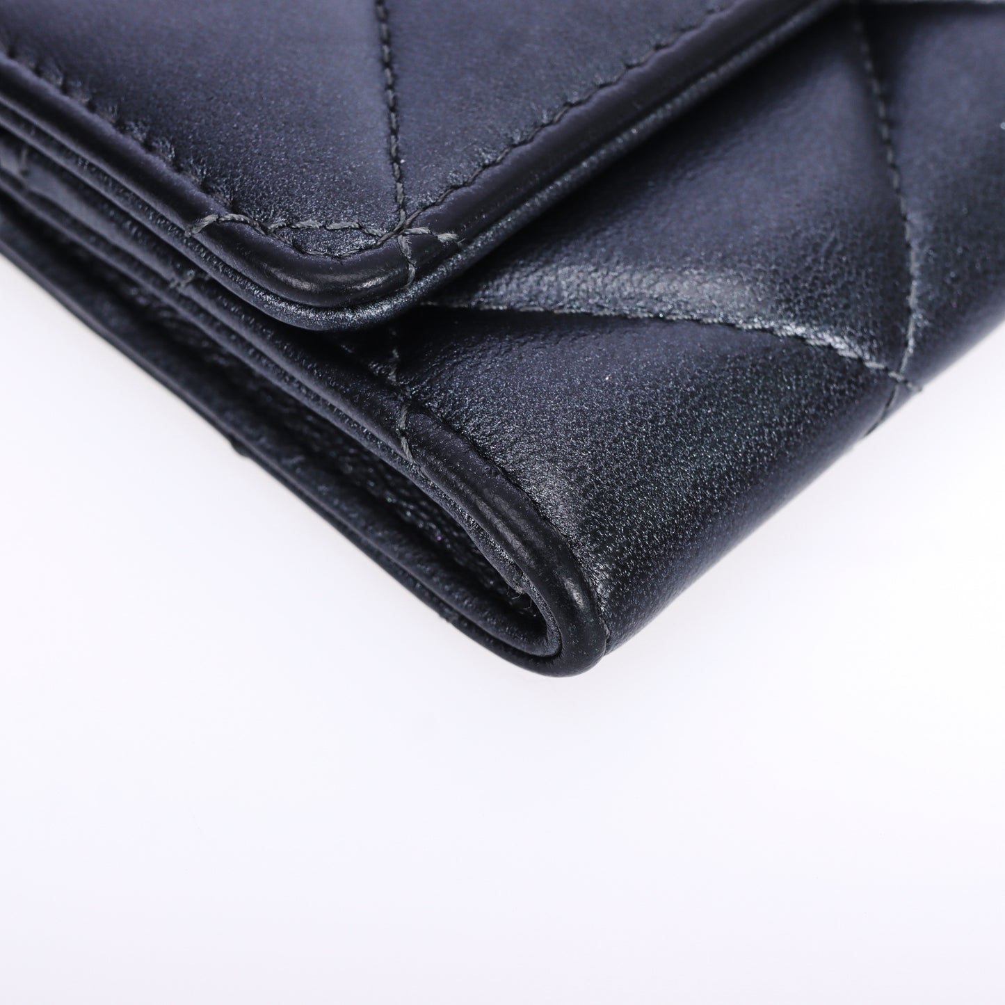 Pre-Owned Chanel 19 Black Quilted  Lambskin Small Wallet 14217671