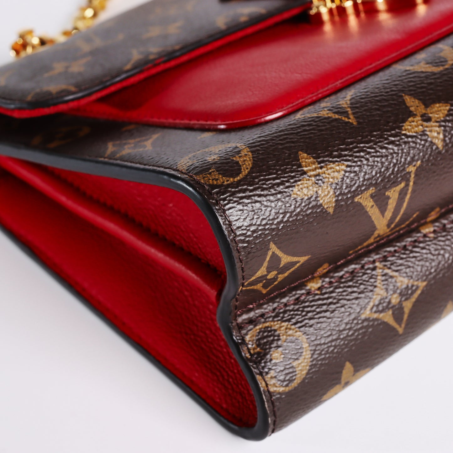 Pre-Owned Louis Vuitton Victoire Brown Monogram Coated Canvas Crossbody Bag 21225890