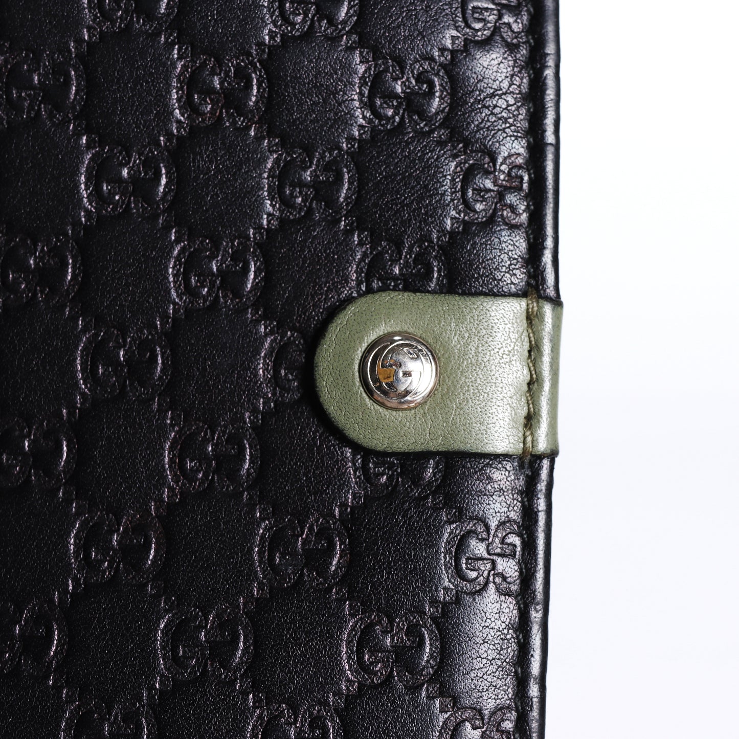 Pre-Owned Gucci Microguccissima Bifold Black Calfskin Wallet 21795288