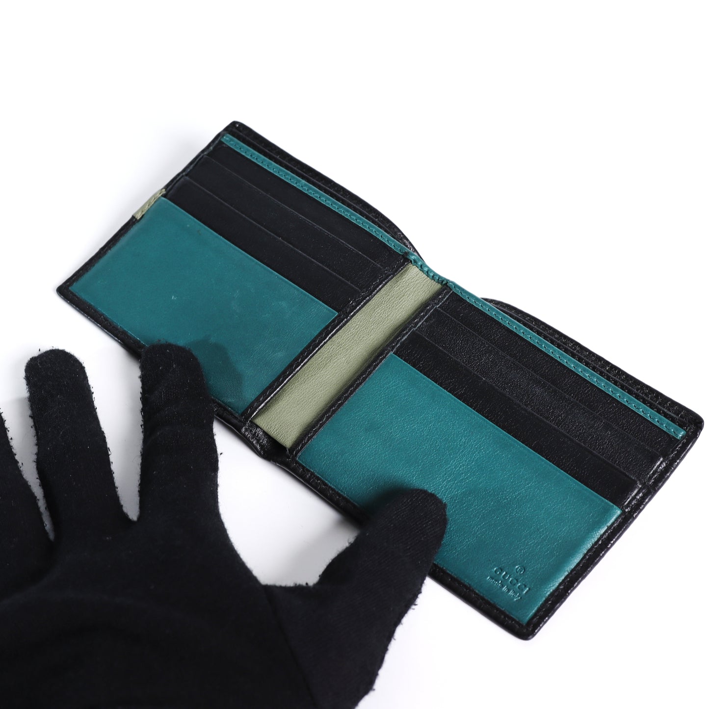 Pre-Owned Gucci Microguccissima Bifold Black Calfskin Wallet 21795288