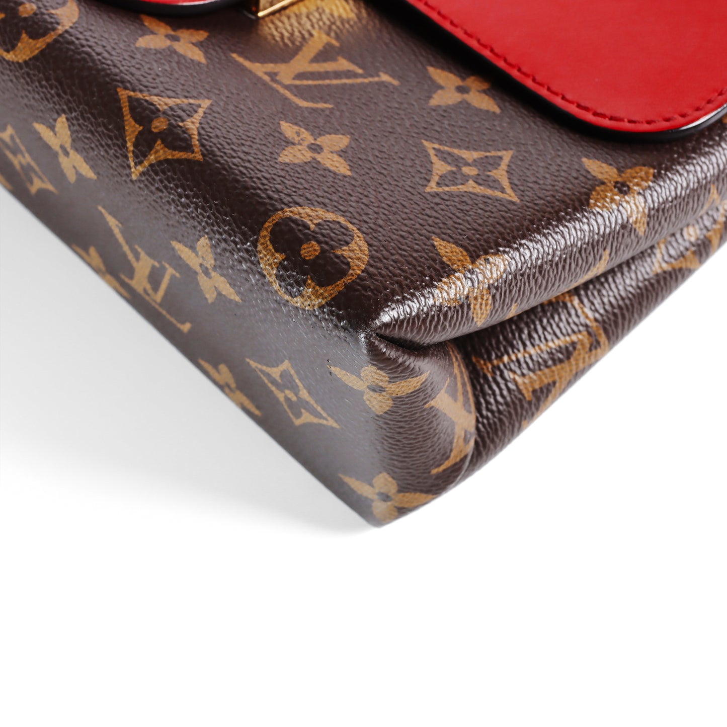 Pre-Owned Louis Vuitton Locky Red Coated Canvas Crossbody Bag 22679189