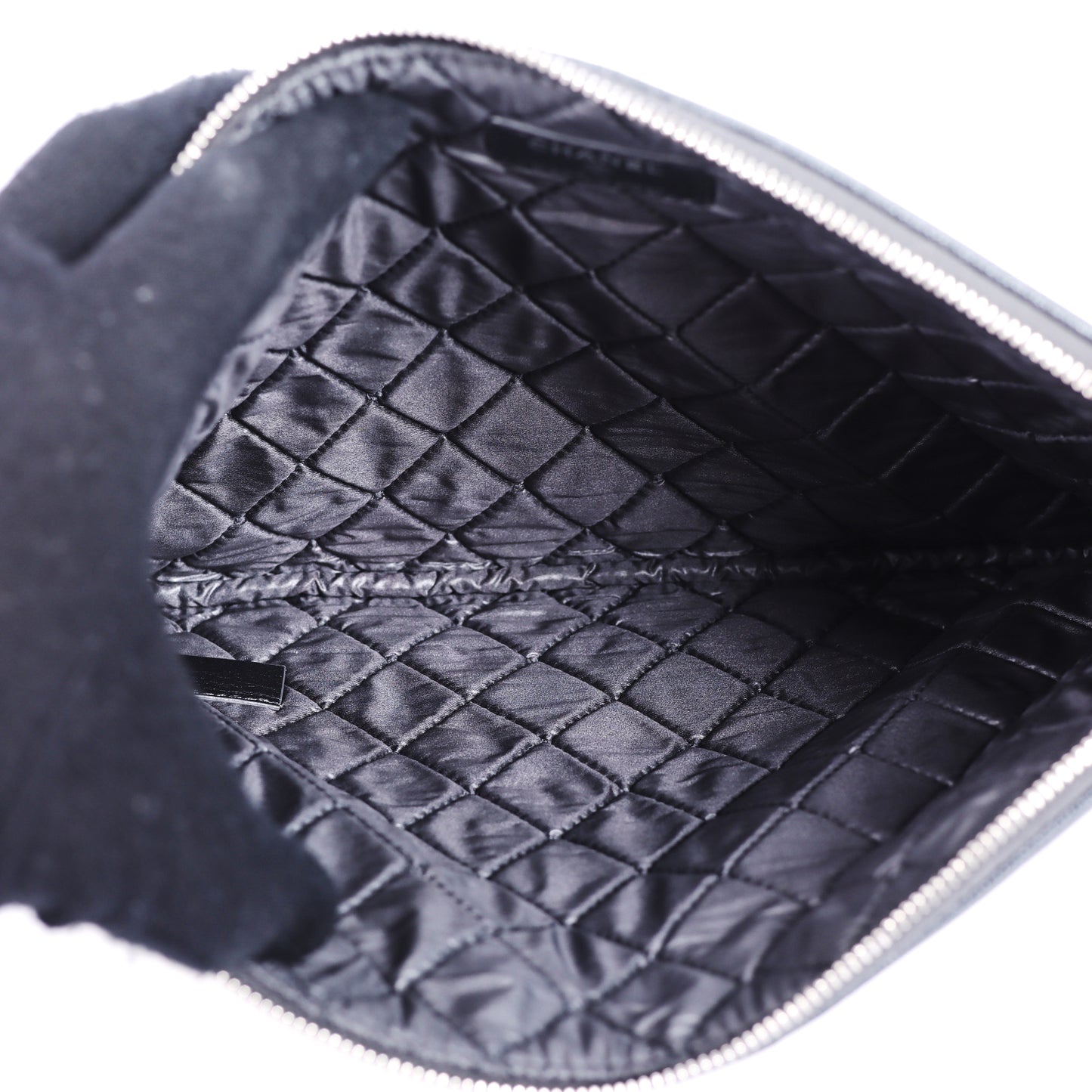 Pre-Owned Chanel Quilted CC Black Calfskin Leather Clutch 24199809