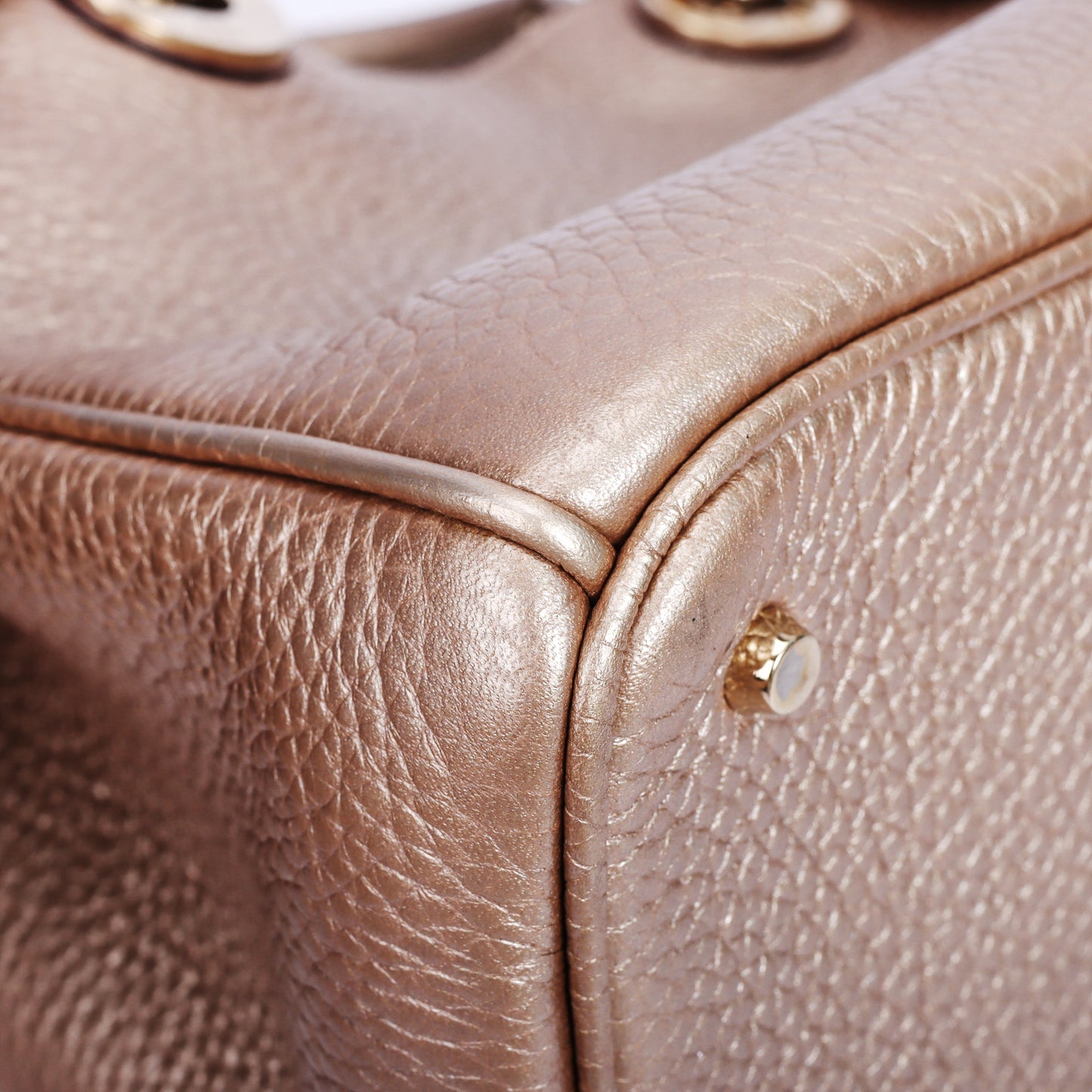 Pre-Owned Dior Metallic Rose Gold Calfskin Leather Shoulder Bag 26219599