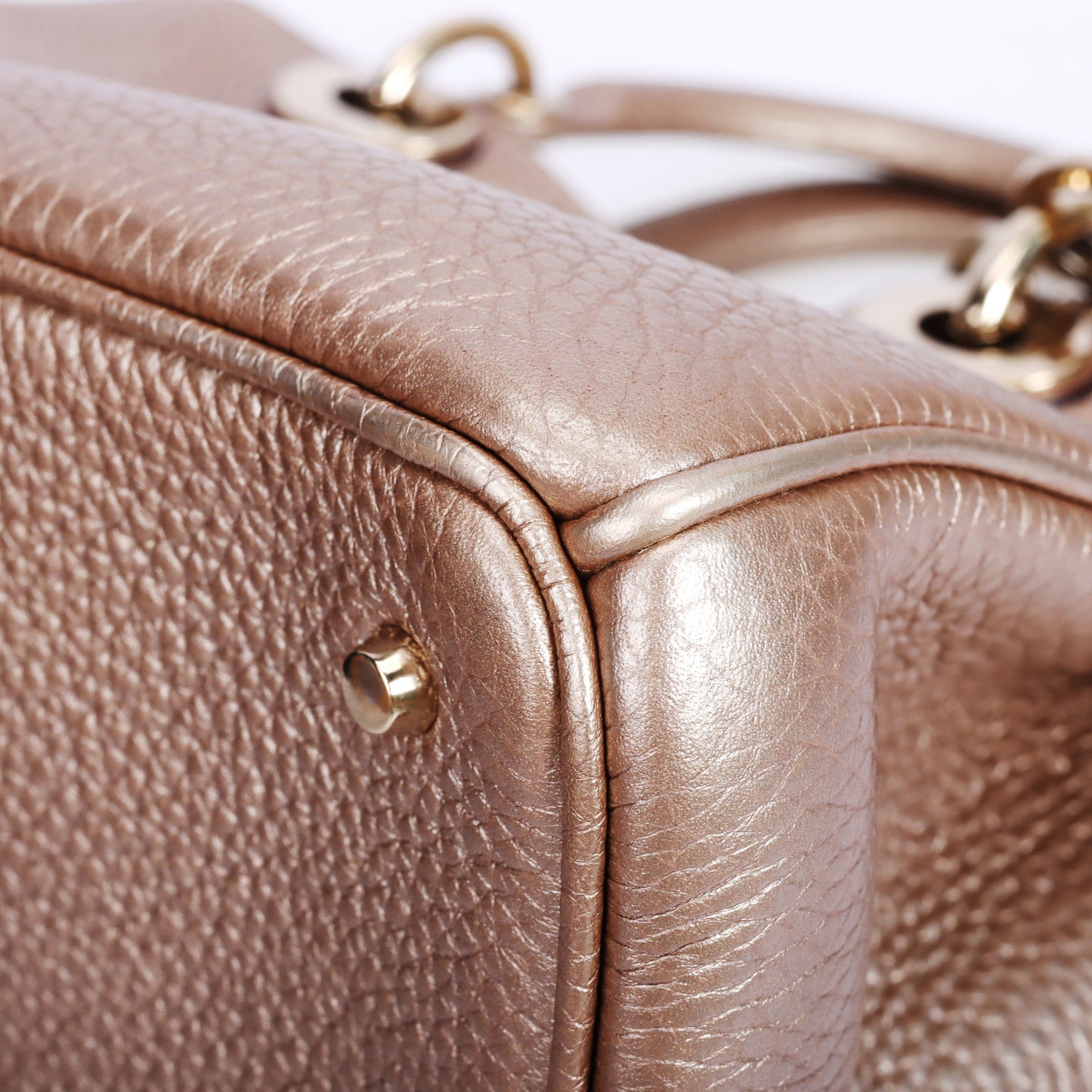 Pre-Owned Dior Metallic Rose Gold Calfskin Leather Shoulder Bag 26219599