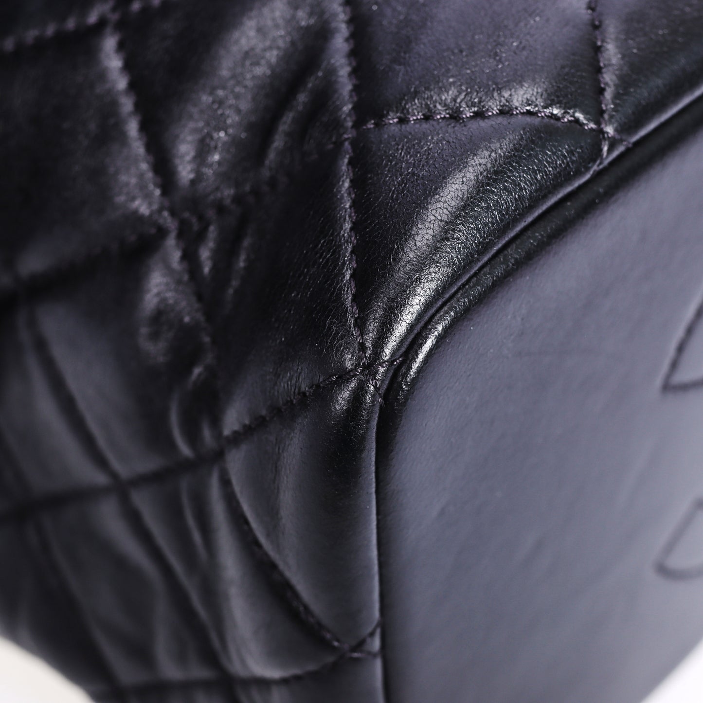 Pre-Owned Chanel 19 Flap Quilted Black Lambskin Backpack 26883757