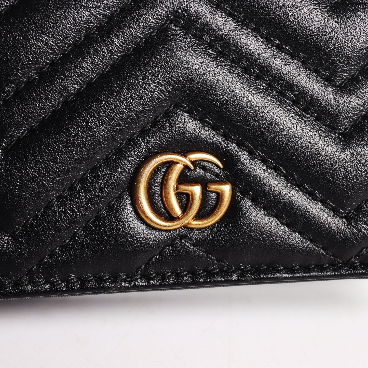 Pre-Owned Gucci Marmont Black Calfskin Wallet 27063562