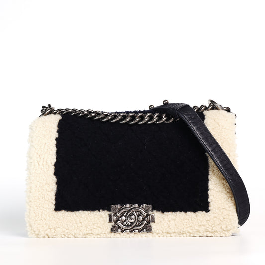 Pre-Owned Chanel  Le Boy Medium Black Wool Crossbody Bag 27742050 L