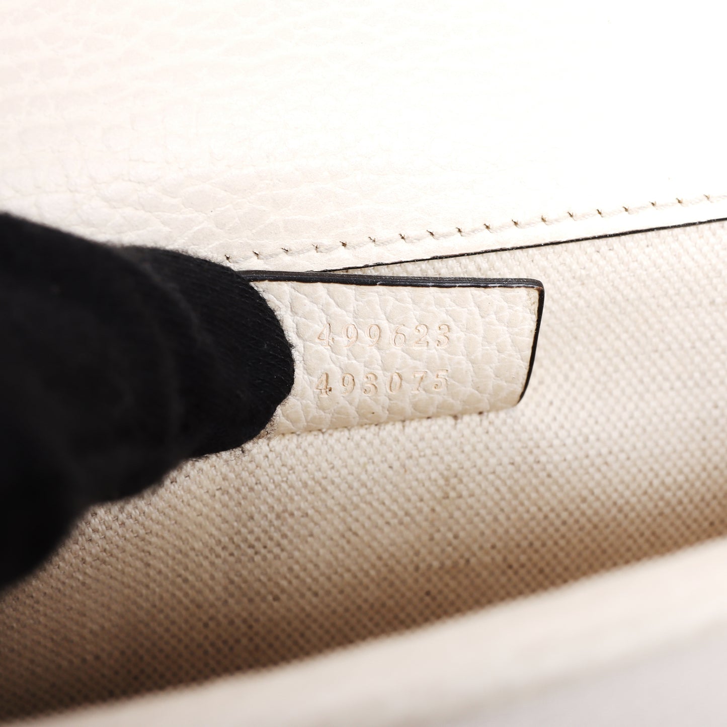 Pre-Owned Gucci Dionysus White Calfskin Shoulder Bag 27896798L