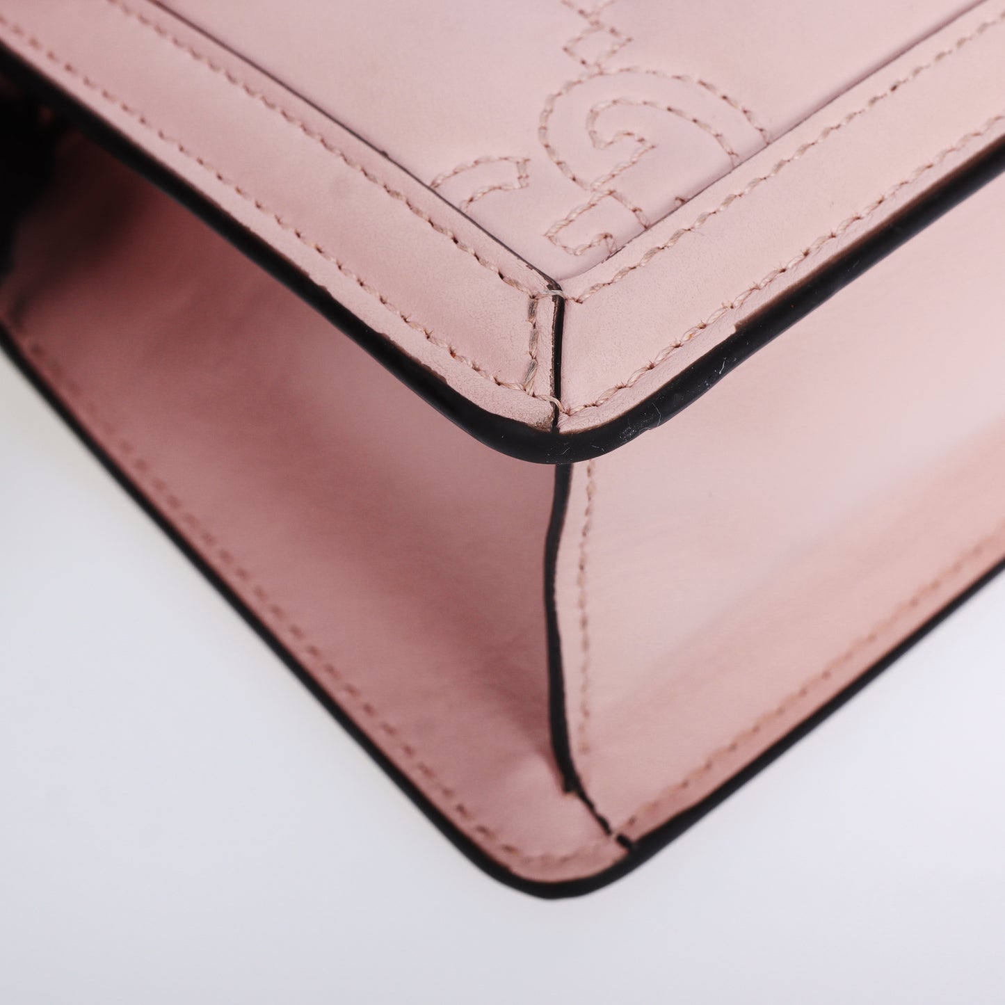 Pre-Owned Gucci  Matlase  GG Pink Quilted Calfskin Shoulder Bag 30849742 C