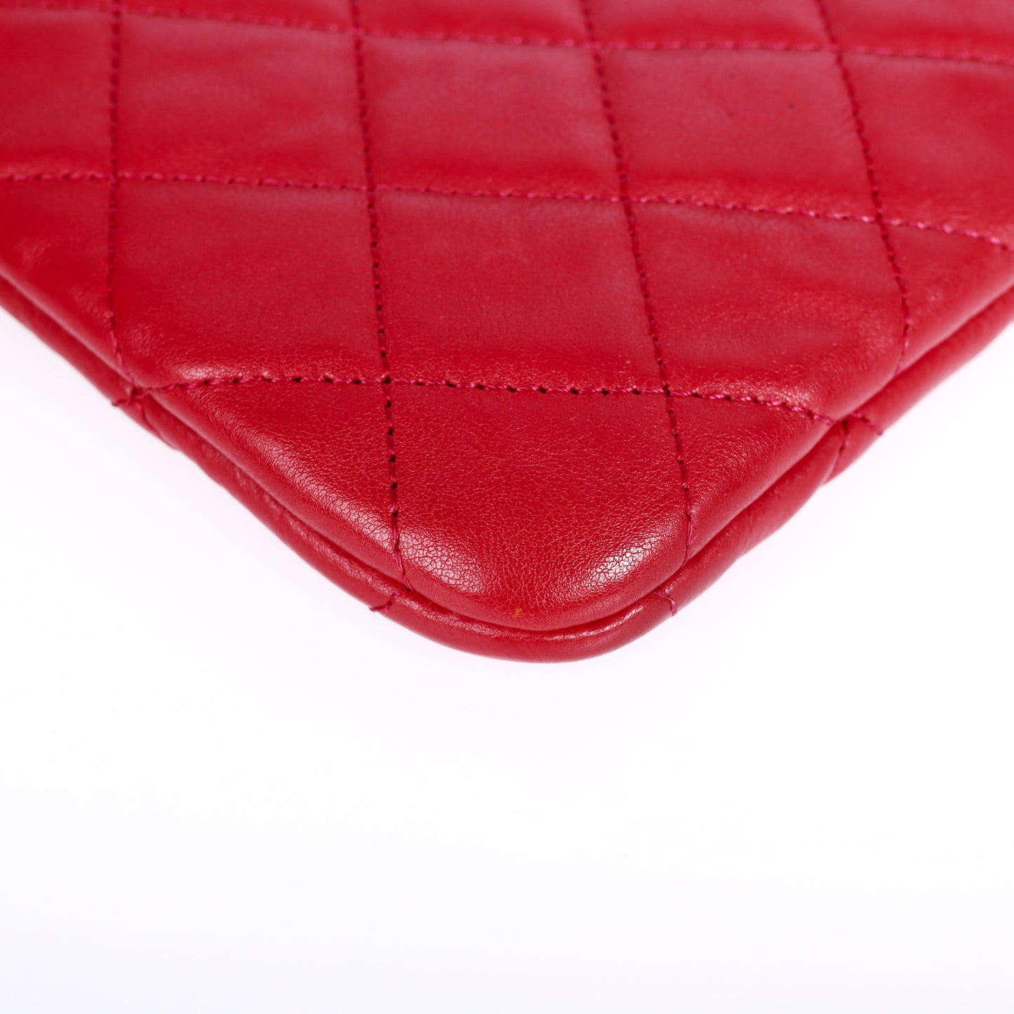 Pre-Owned Chanel Boy O Case Red Calfskin Clutch 30886202