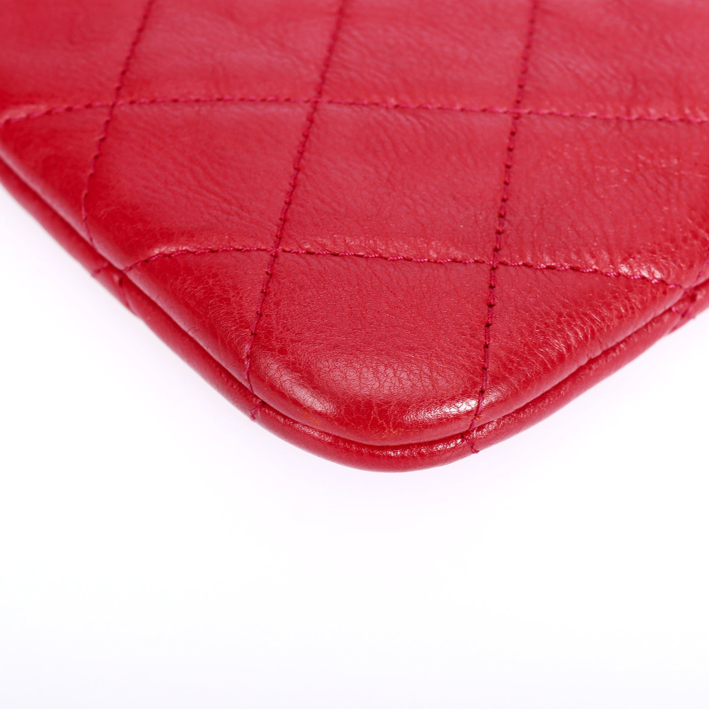 Pre-Owned Chanel Boy O Case Red Calfskin Clutch 30886202