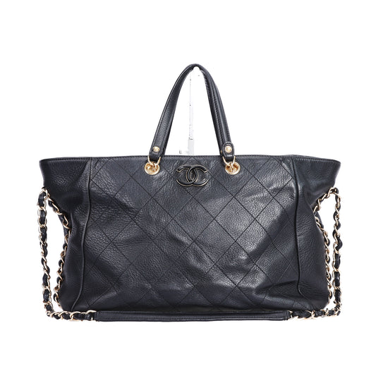 Pre-Owned Chanel Black Calfskin Shoulder Bag 33327930