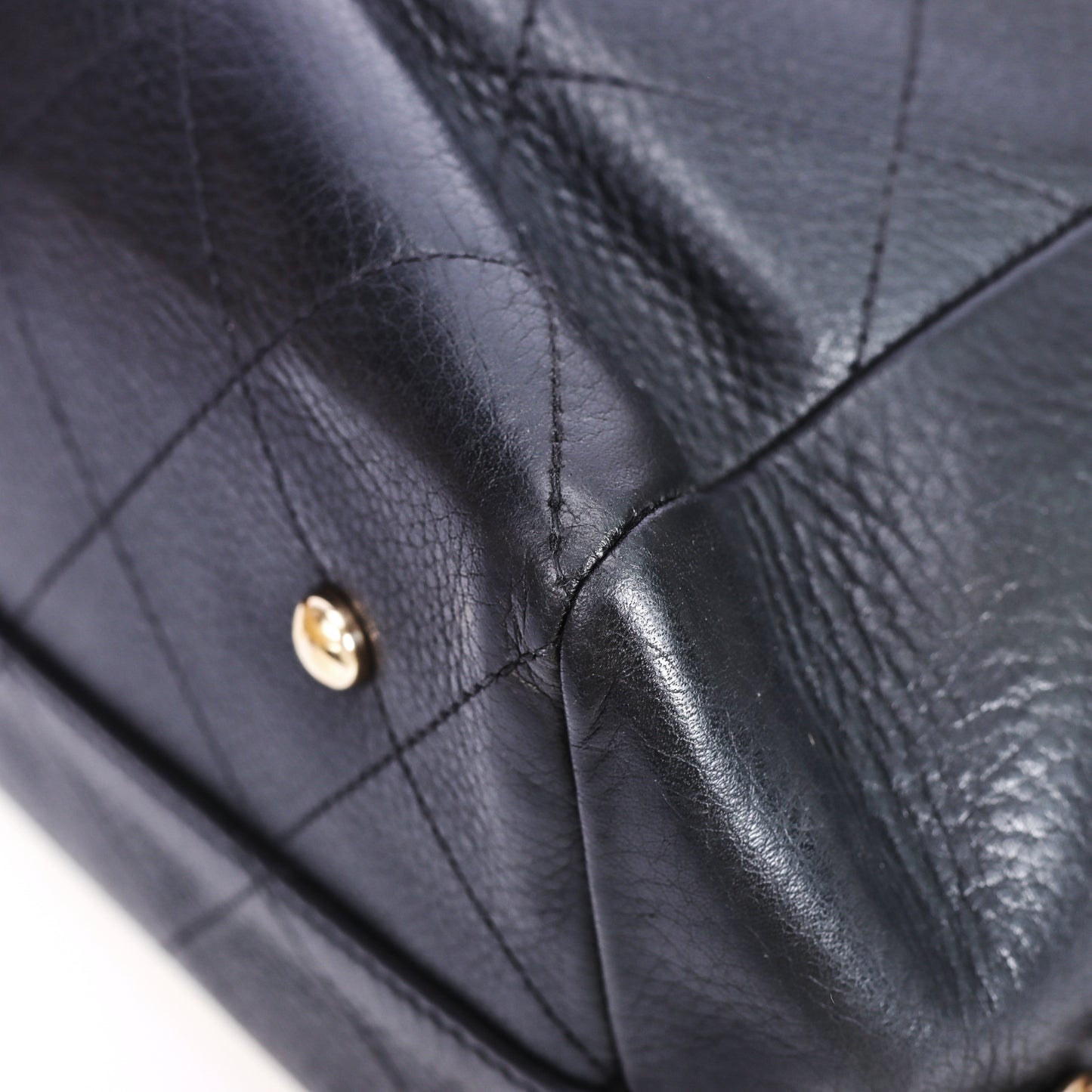 Pre-Owned Chanel Black Calfskin Shoulder Bag 33327930