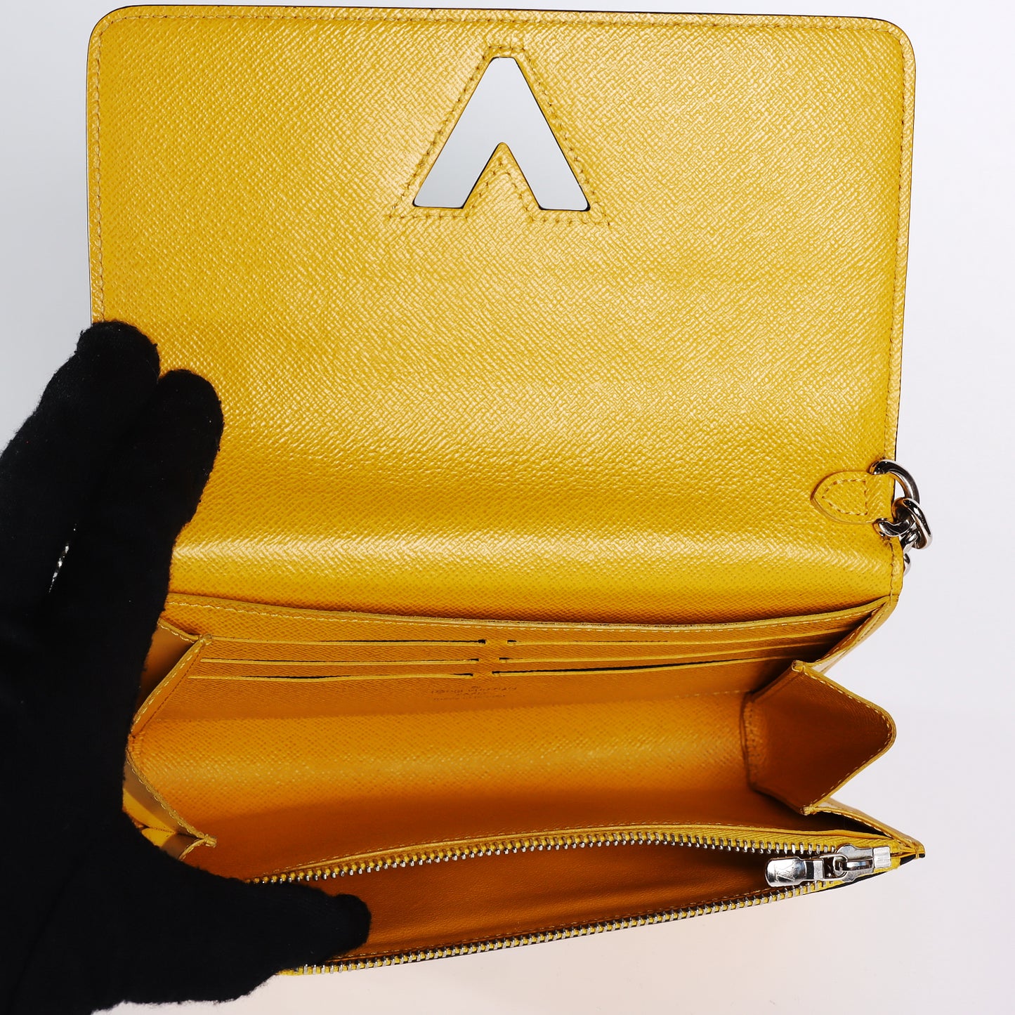 Pre-Owned Louis Vuitton Twist Yellow Epi Leather Exotic Birds Wallet on Chain 33912580