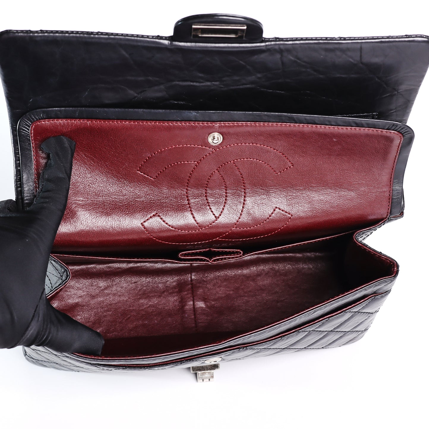 Pre-Owned Chanel 2.55 Reissue  Black Calfskin Shoulder Bag 34487178 L