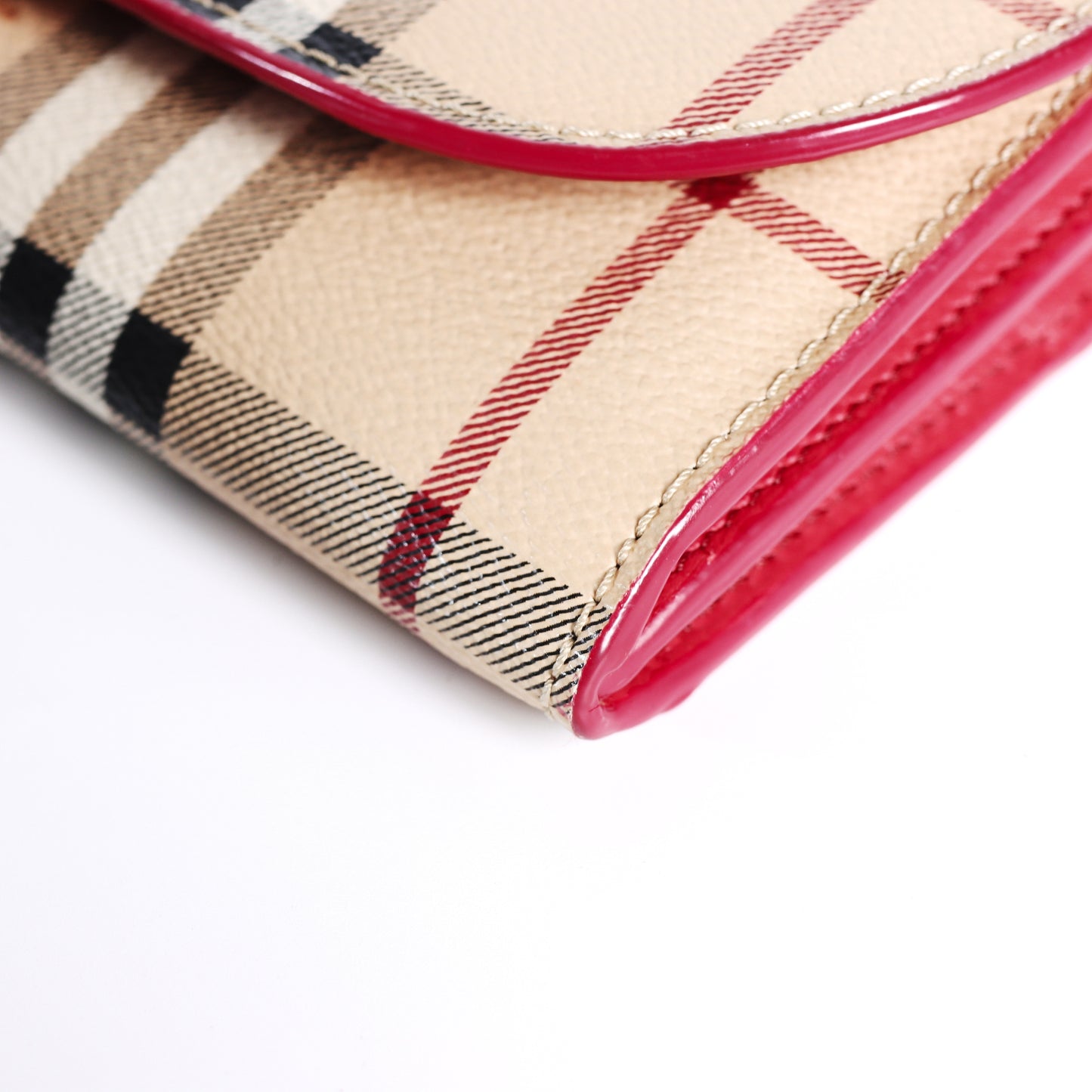 Pre-Owned Burberry Haymarket Check Leather Wallet on Chain Small Leather Goods 38052686
