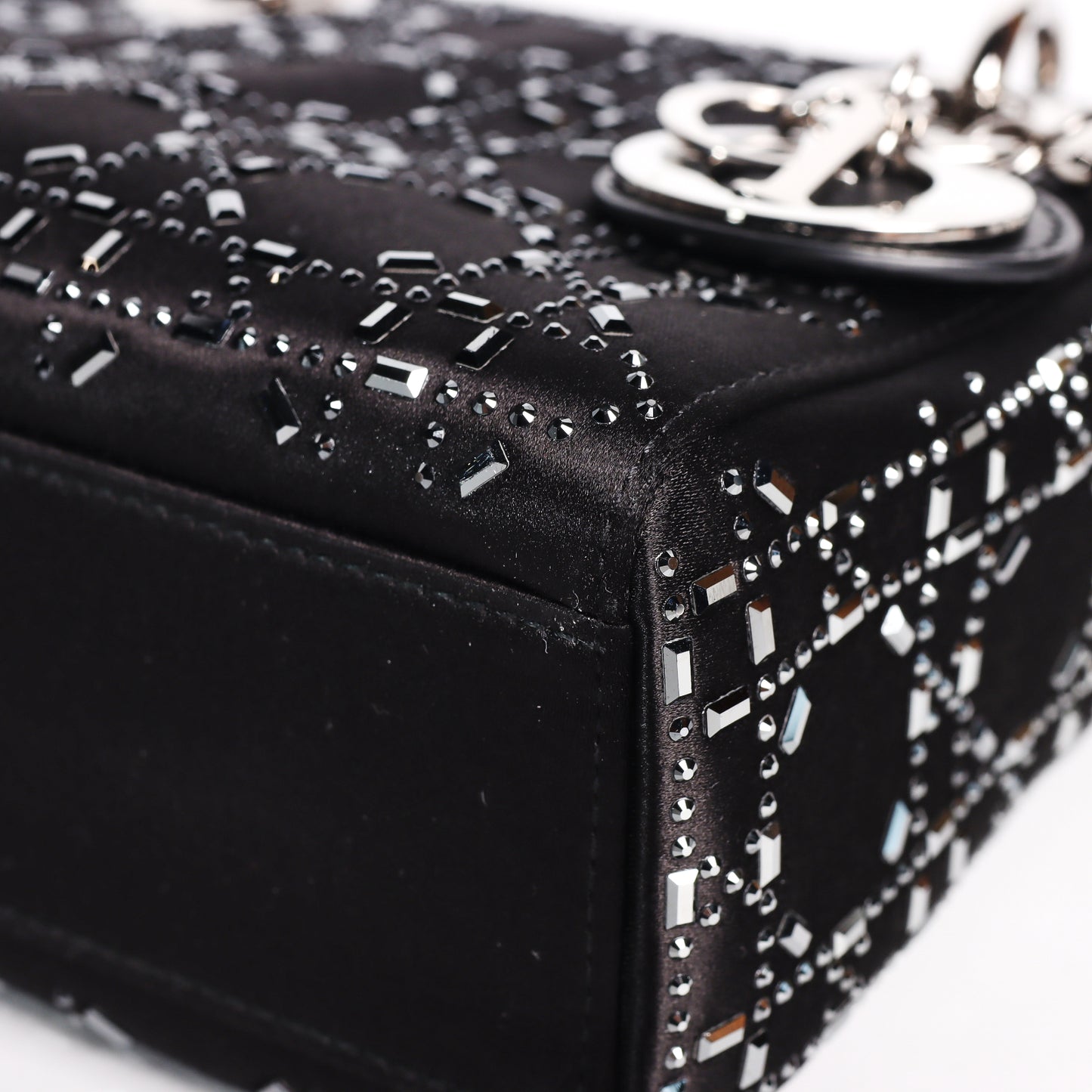 Pre-Owned Christian Dior Lady Dior Medium Black Satin Shoulder Bag 38723244