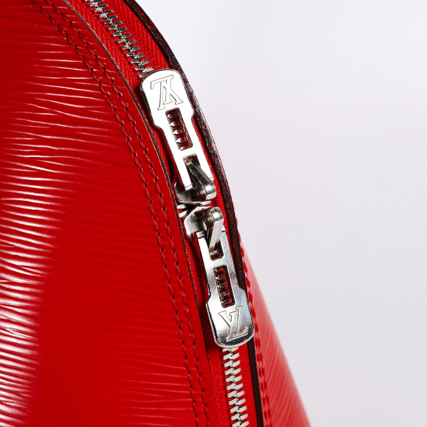 Pre-Owned Louis Vuitton Red Epi Leather Alma PM Tote Bag 38863539