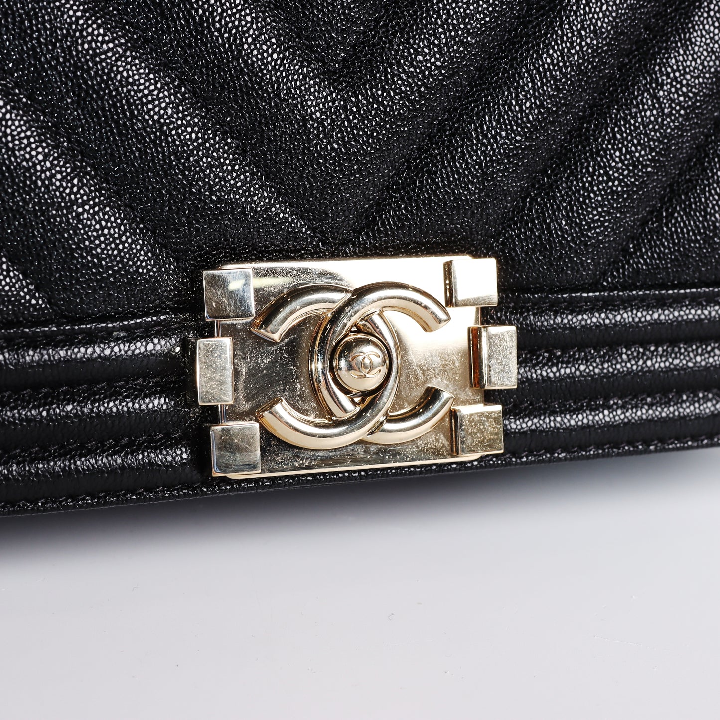 Pre-Owned Chanel Le Boy Medium Black Calfskin Crossbody Bag 38908473