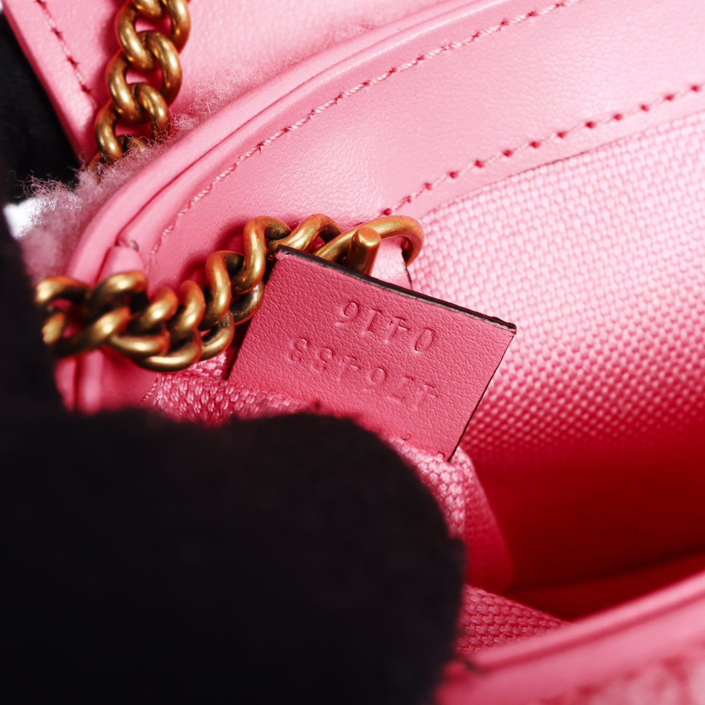 Pre-Owned Gucci GG Super GG Marmont Pink Shearling Calfskin Matelasse Shoulder Bag 44054625