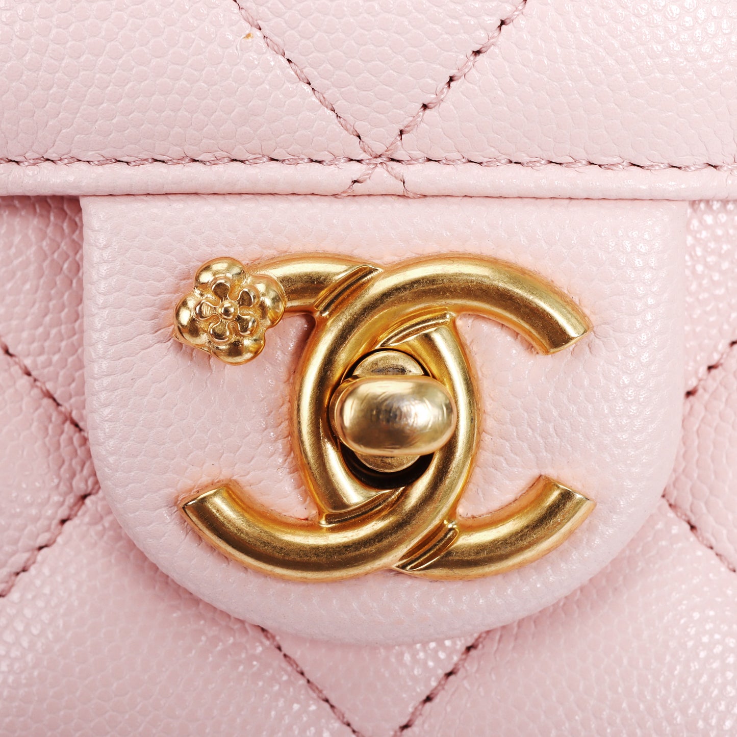 Pre-Owned Chanel Ado Pink Quilted Calfskin Leather Backpack 46723382