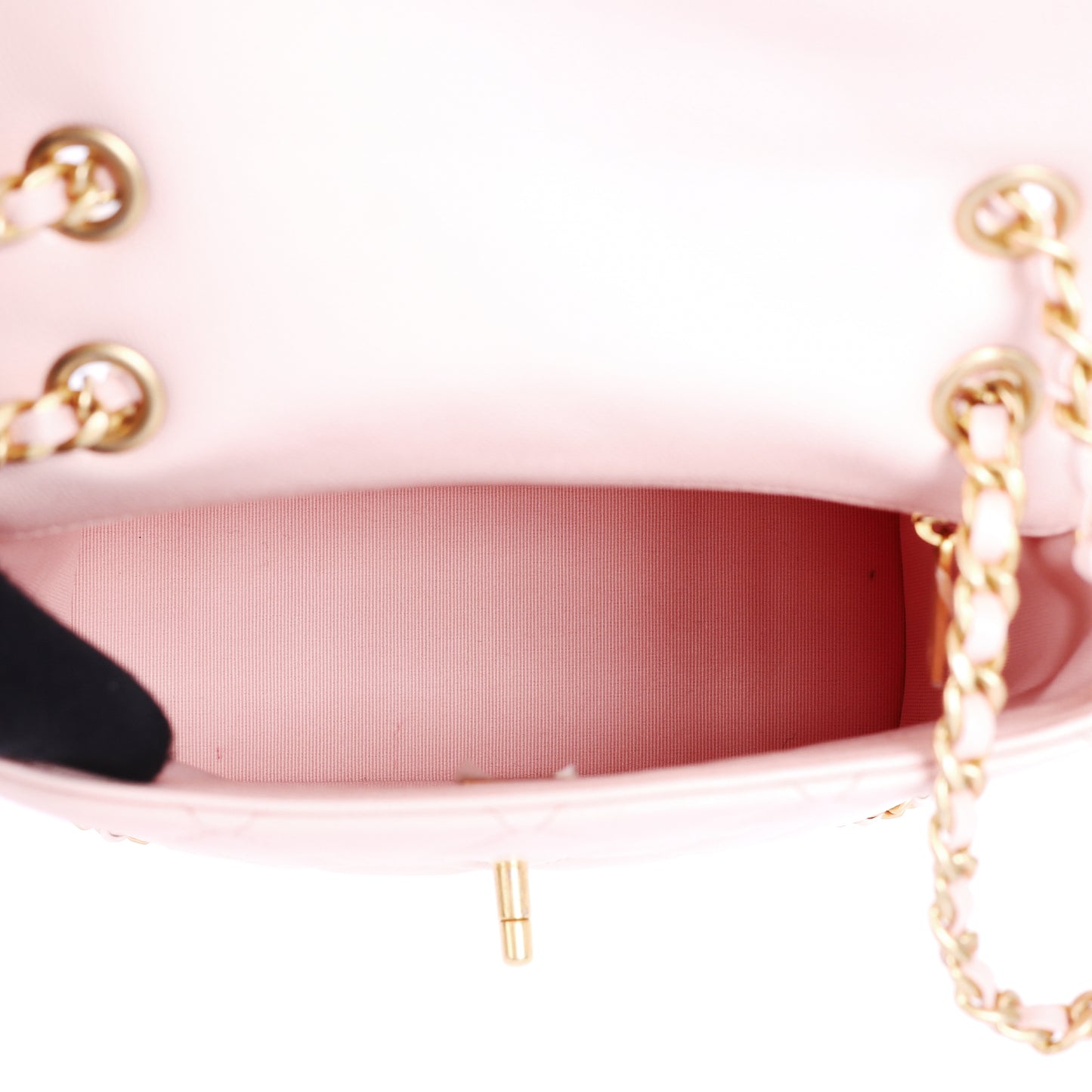 Pre-Owned Chanel Ado Pink Quilted Calfskin Leather Backpack 46723382