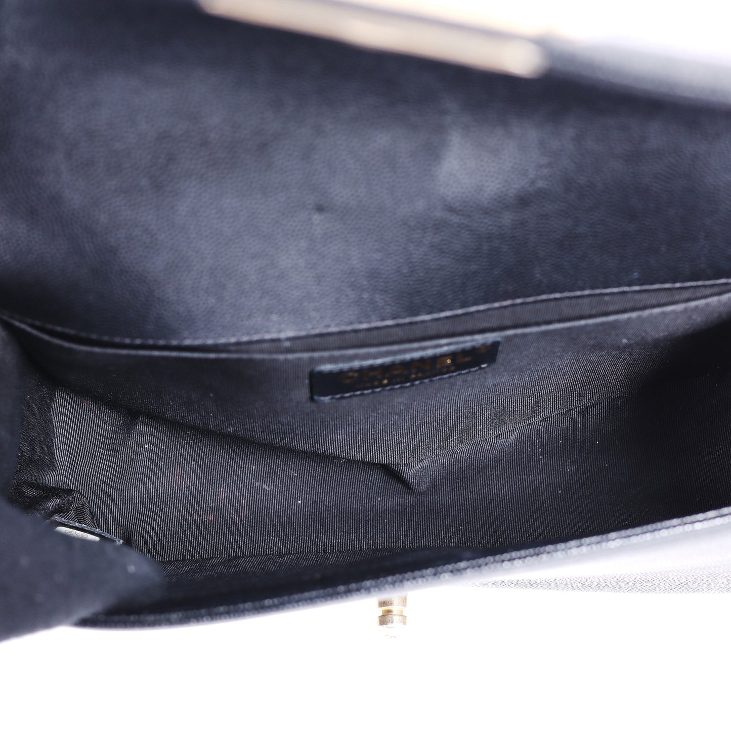 Pre-Owned Chanel Le Boy Medium Black Quilted Calfskin Crossbody Bag 51436585