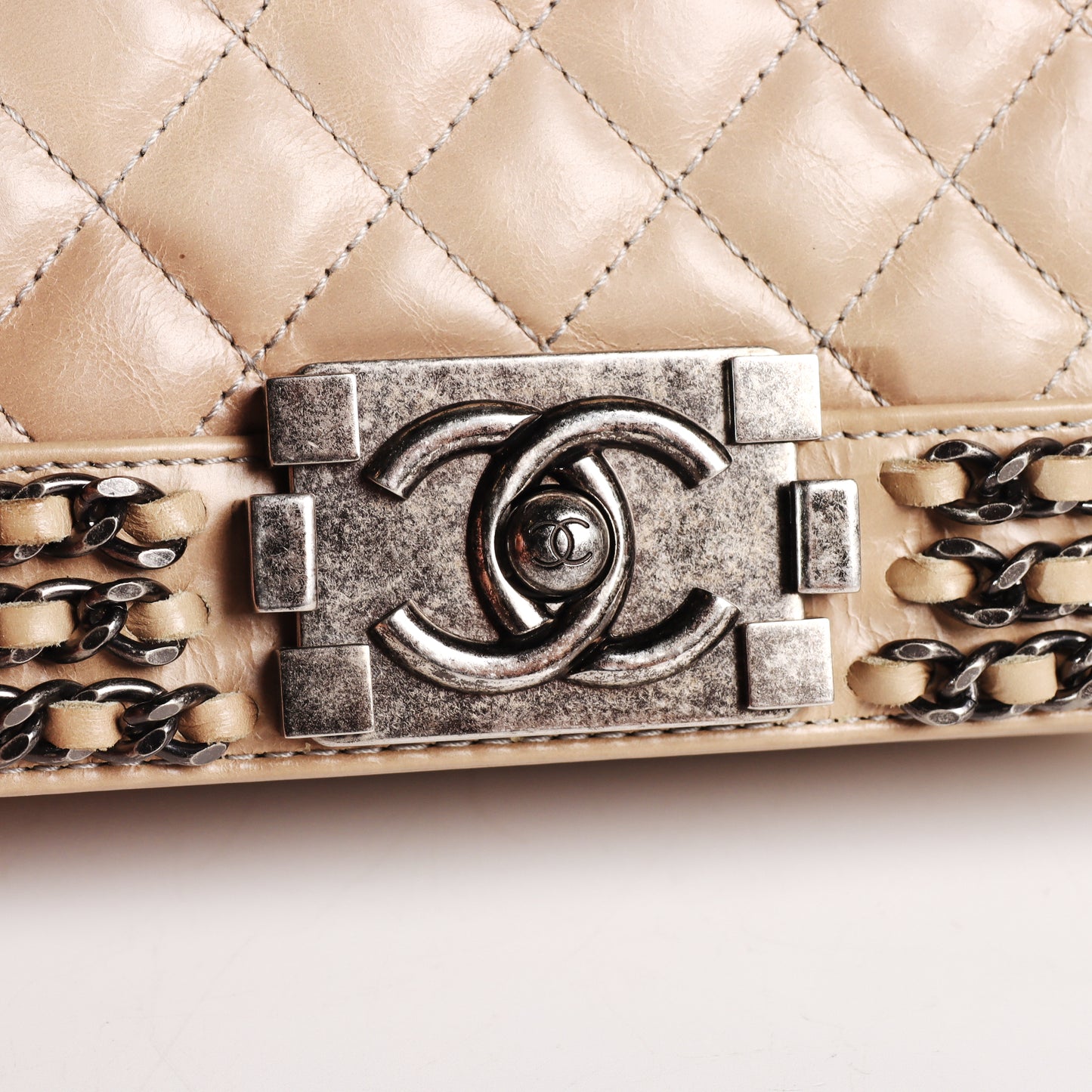 Pre-Owned Chanel Small Size Le Boy Beige Calfskin Shoulder Bag 51706967 L