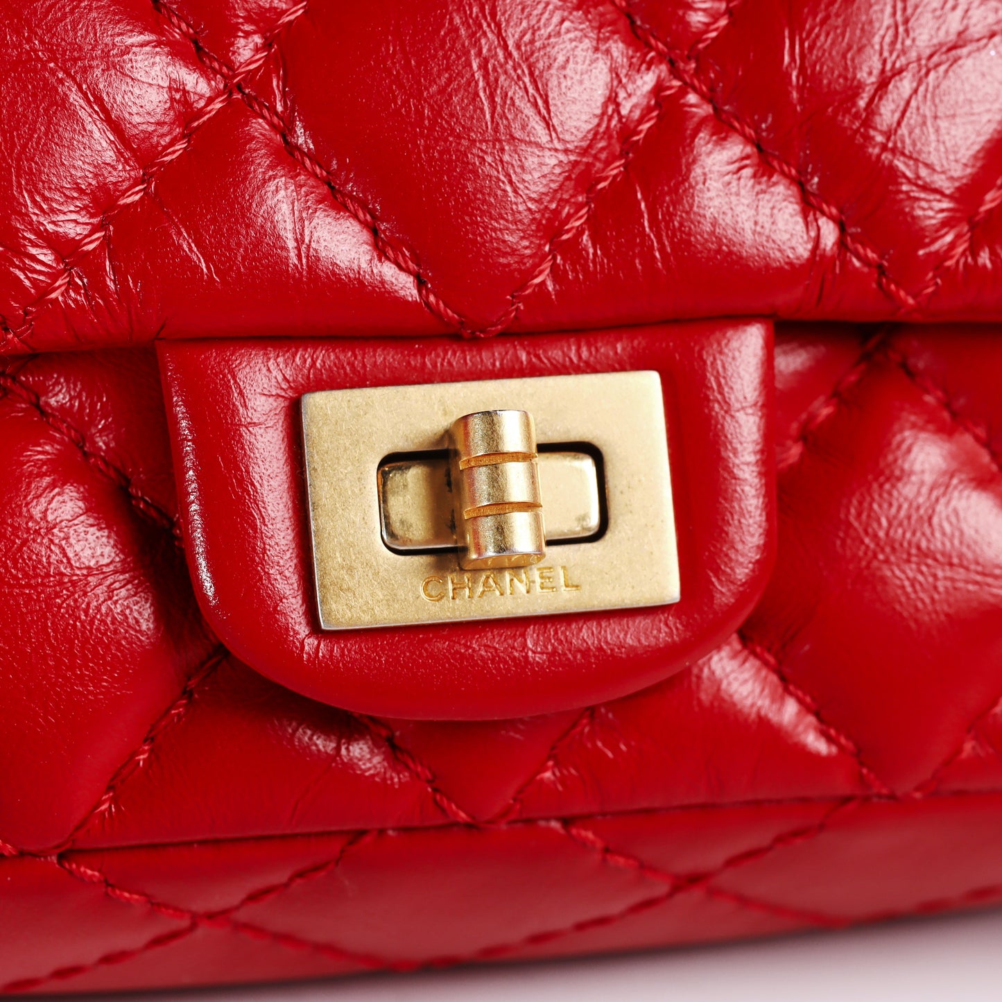 Pre-Owned Chanel Reissue Red Calfskin Shoulder Bag 51727177
