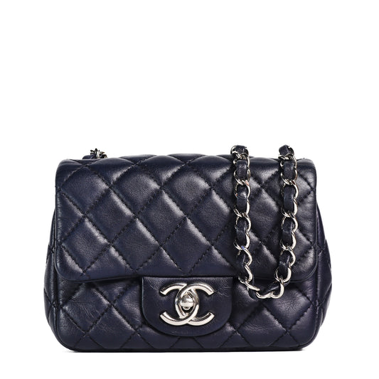 Pre-Owned Chanel Classic Flap Mini Size Navy Blue Lambskin Shoulder Bag 53128327