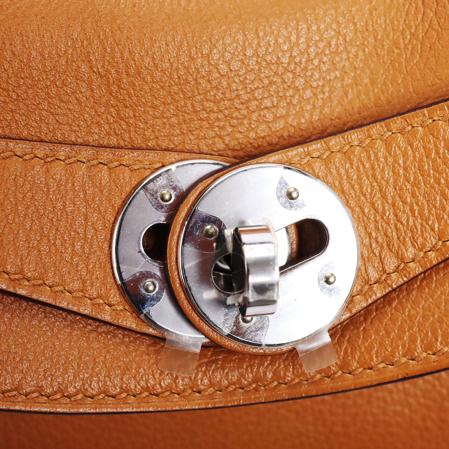 Pre-Owned Hermès Lindy Sesame Evercolor Leather Shoulder Bag 53980734L