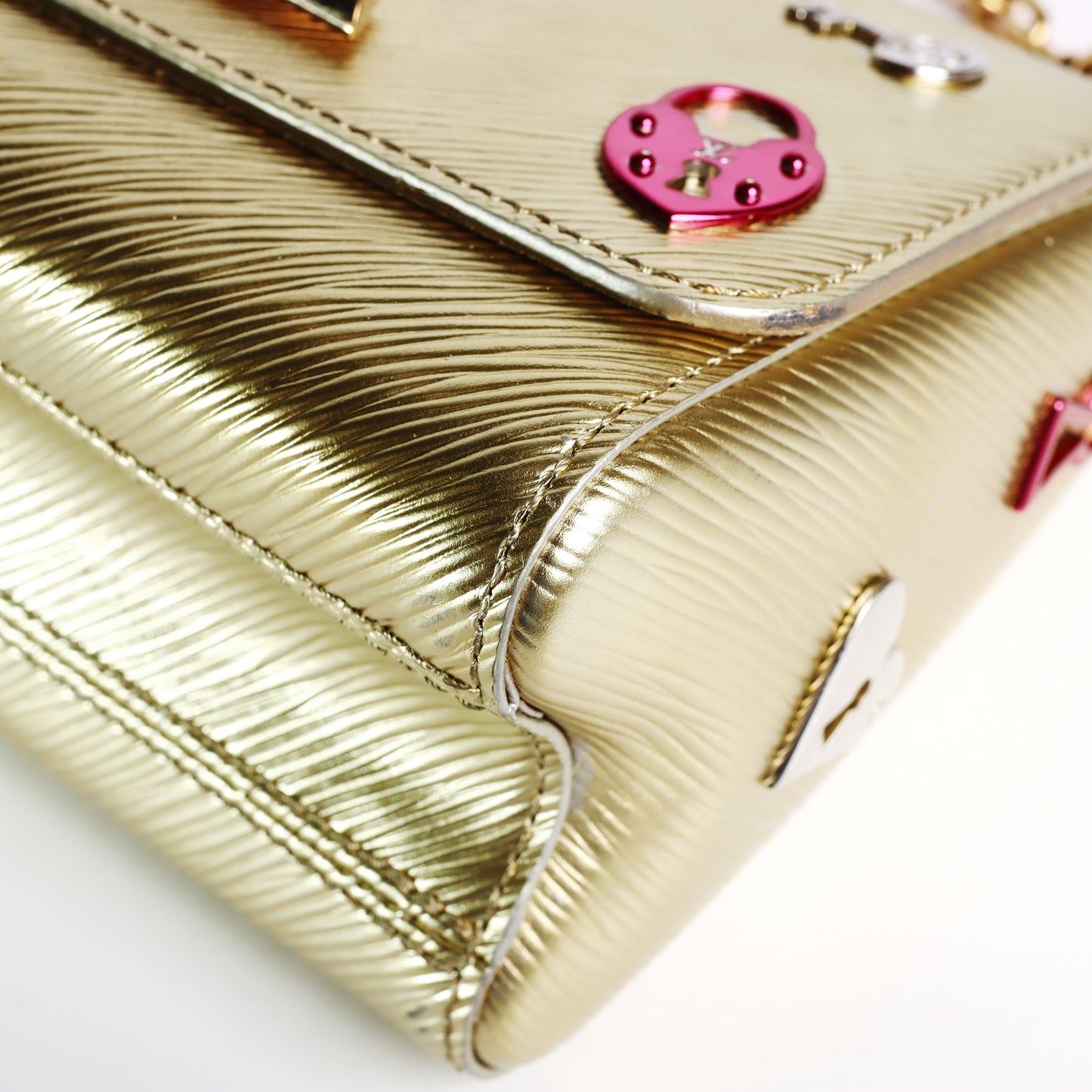 Pre-Owned Louis Vuitton Twist Love Lock Epi Leather Yellow Calfskin Wallet on Chain 55374763