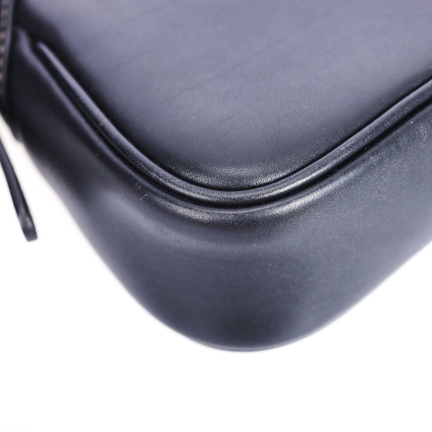 Pre-Owned Gucci  Black Calfskin Crossbody Bag 56943083