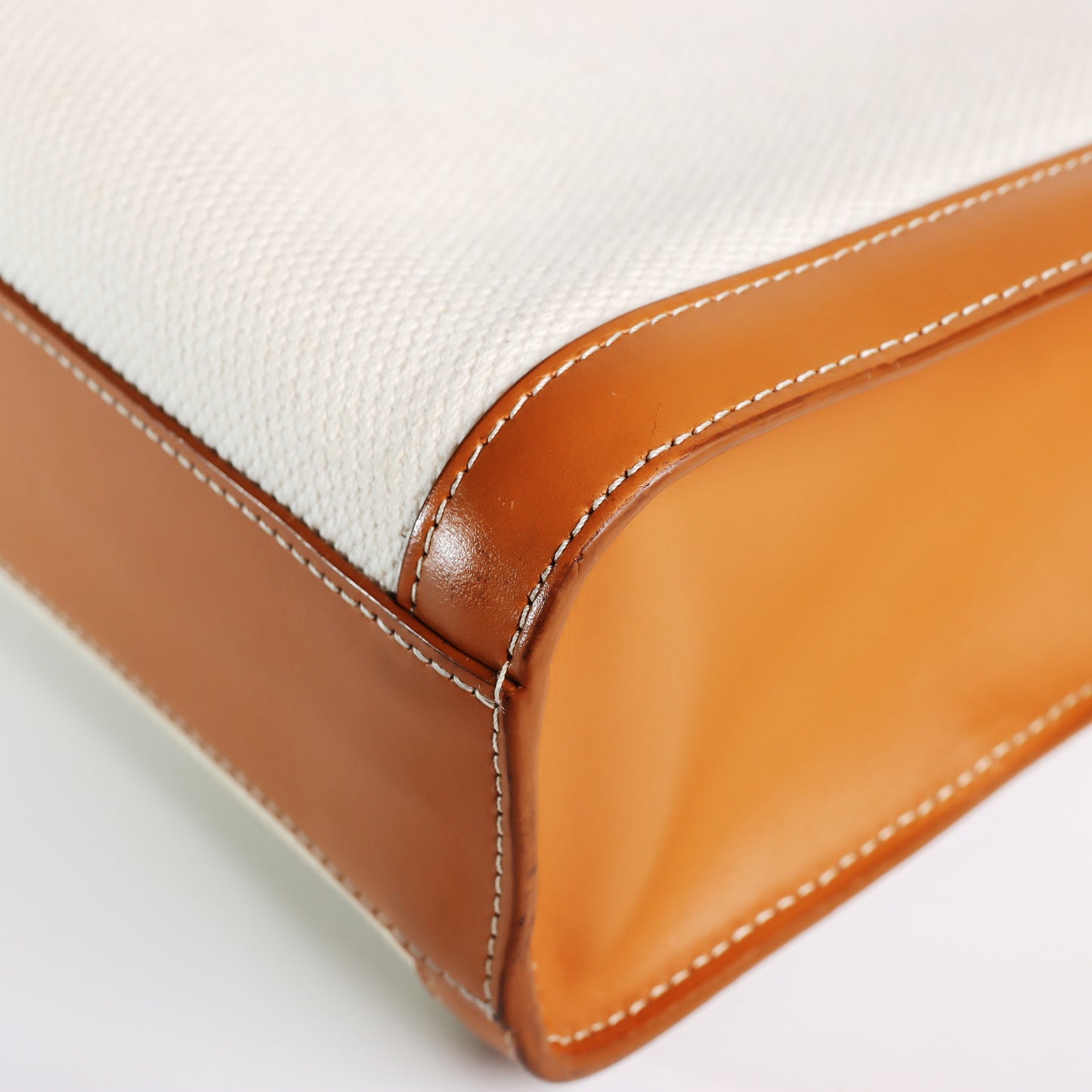 Pre‑Owned Celine Beige Canvas Crossbody Bag 57195082