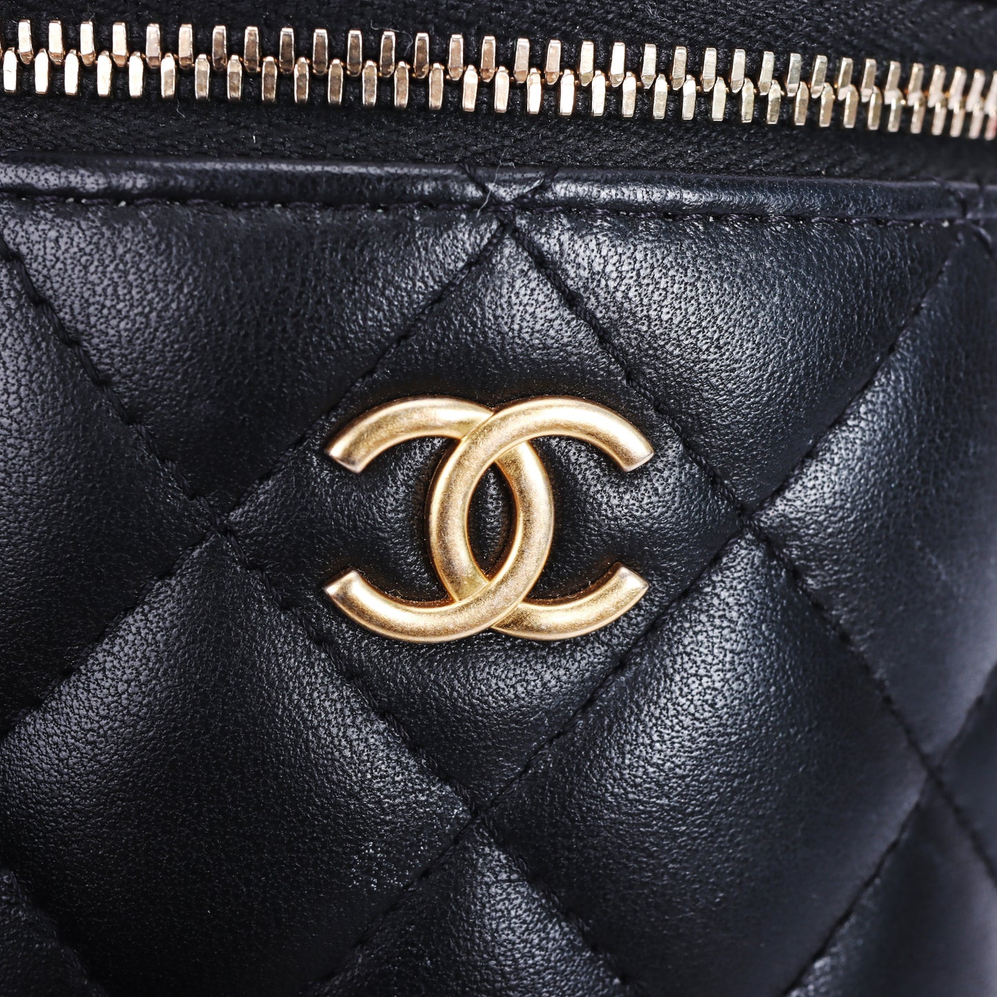 Pre-Owned Chanel Afternoon Tea Bucket Black Lambskin Shoulder Bag 58479789 L