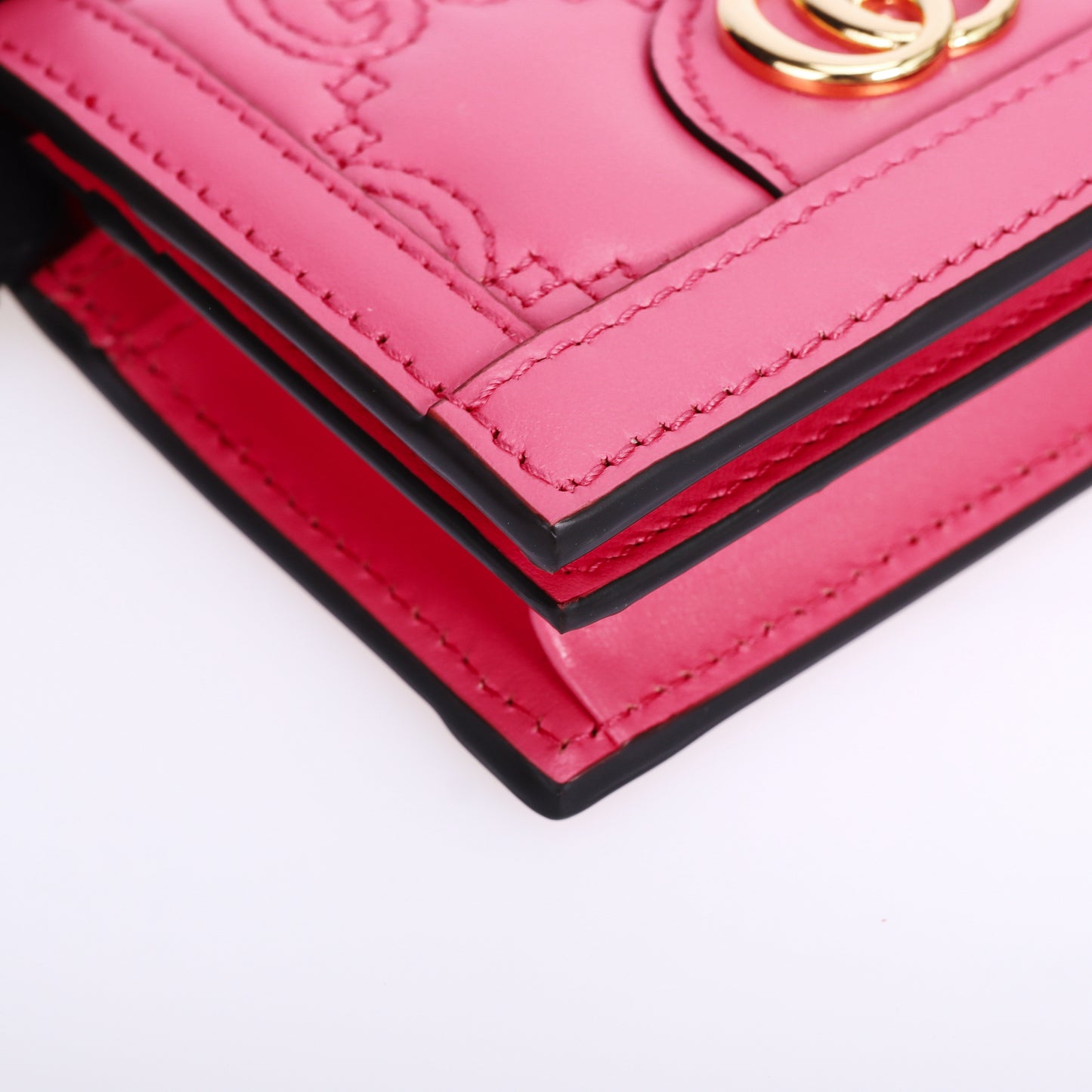 Pre-Owned Gucci GG Matelassé Pink Calfskin Compact Wallet 61047920