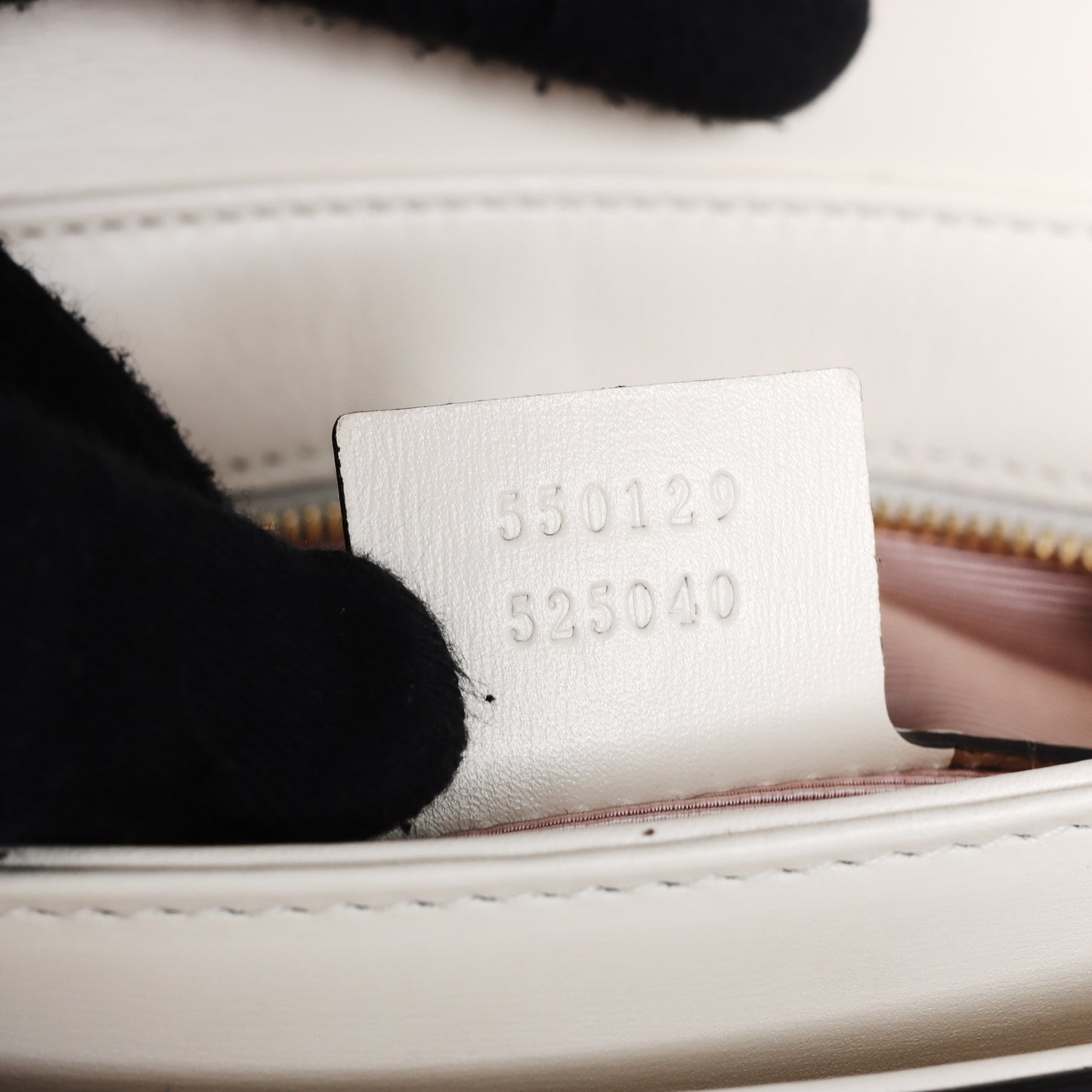 Pre-Owned Gucci Arli White Calfskin Shoulder Bag B61414416