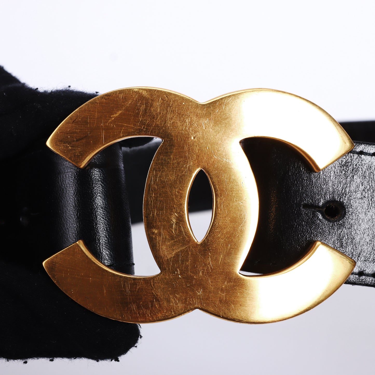 Pre-Owned Chanel Black Calfskin Leather Belt 61628937