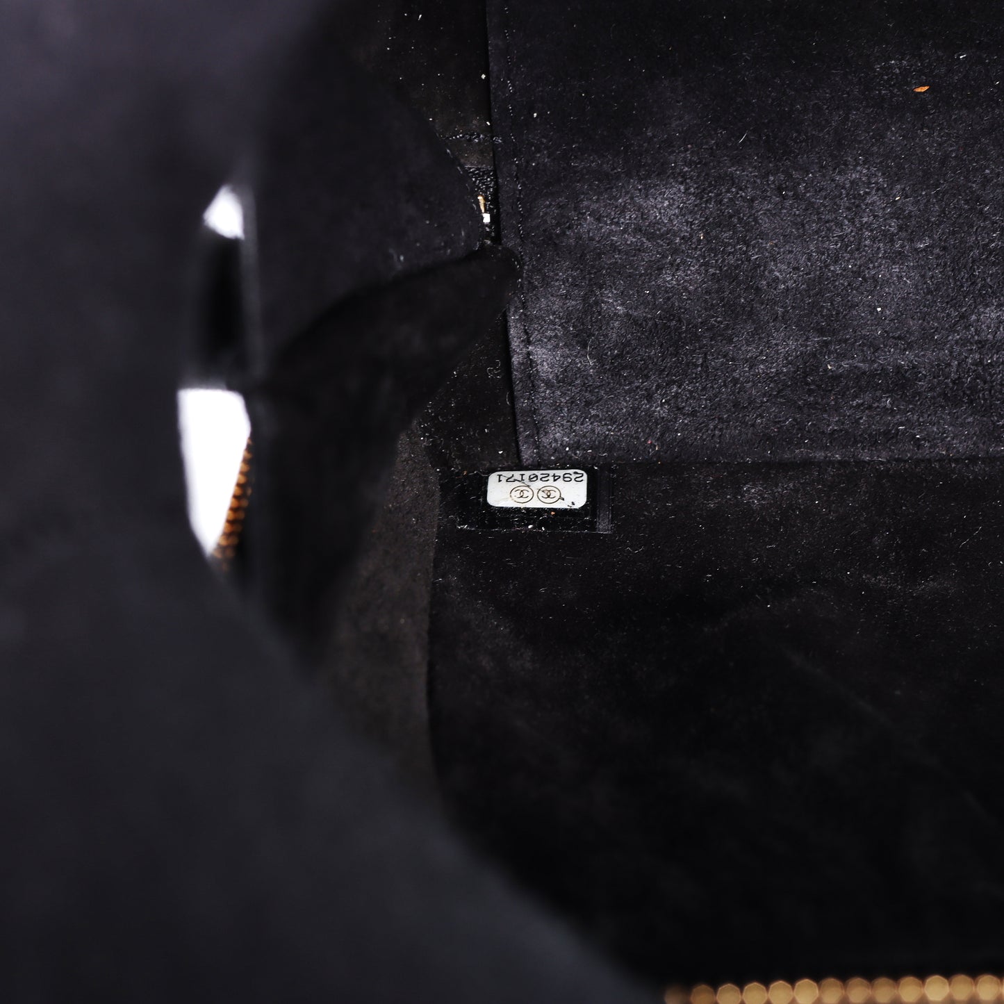 Pre-Owned Chanel Travel Vanity Case Black Quilted Calfskin Shoulder Bag 62621941