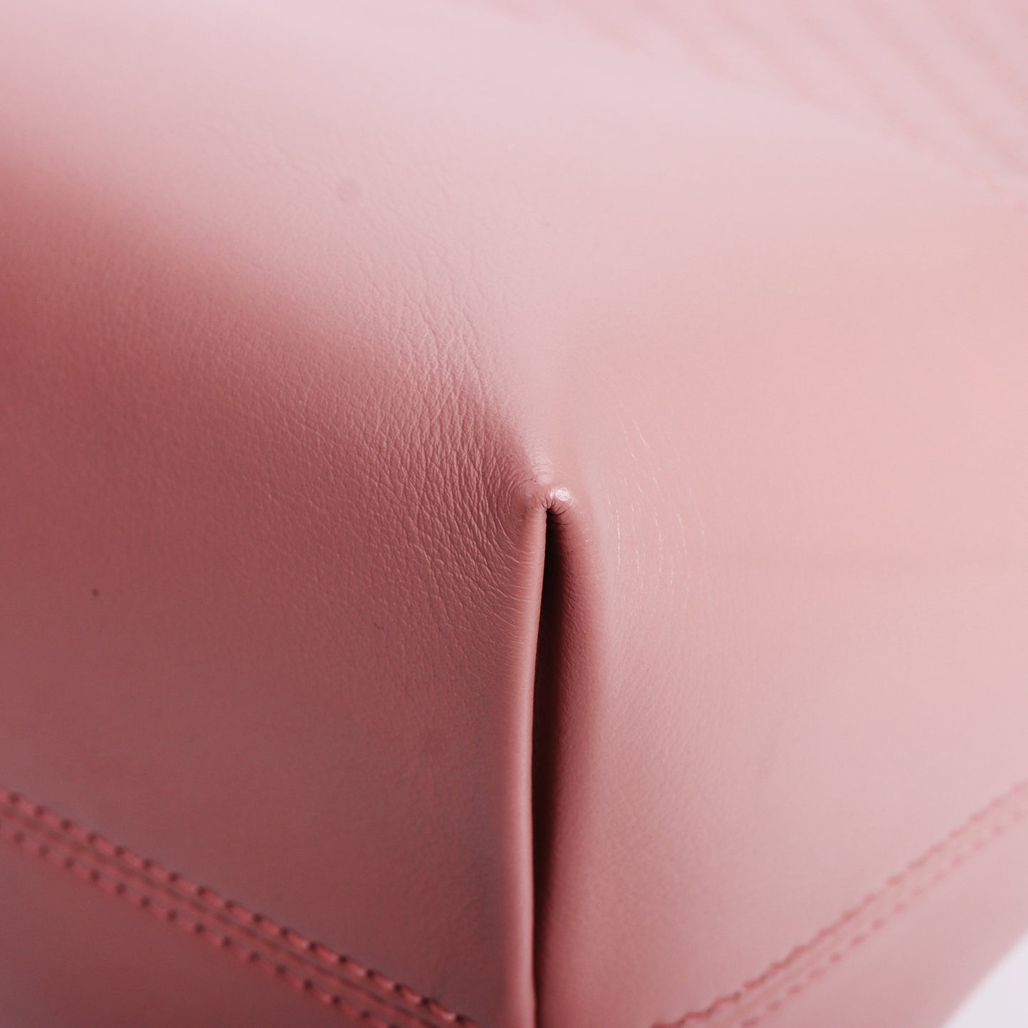 Pre-Owned Gucci Bree Microguccissima Pink Calfskin Shoulder Bag 64749019