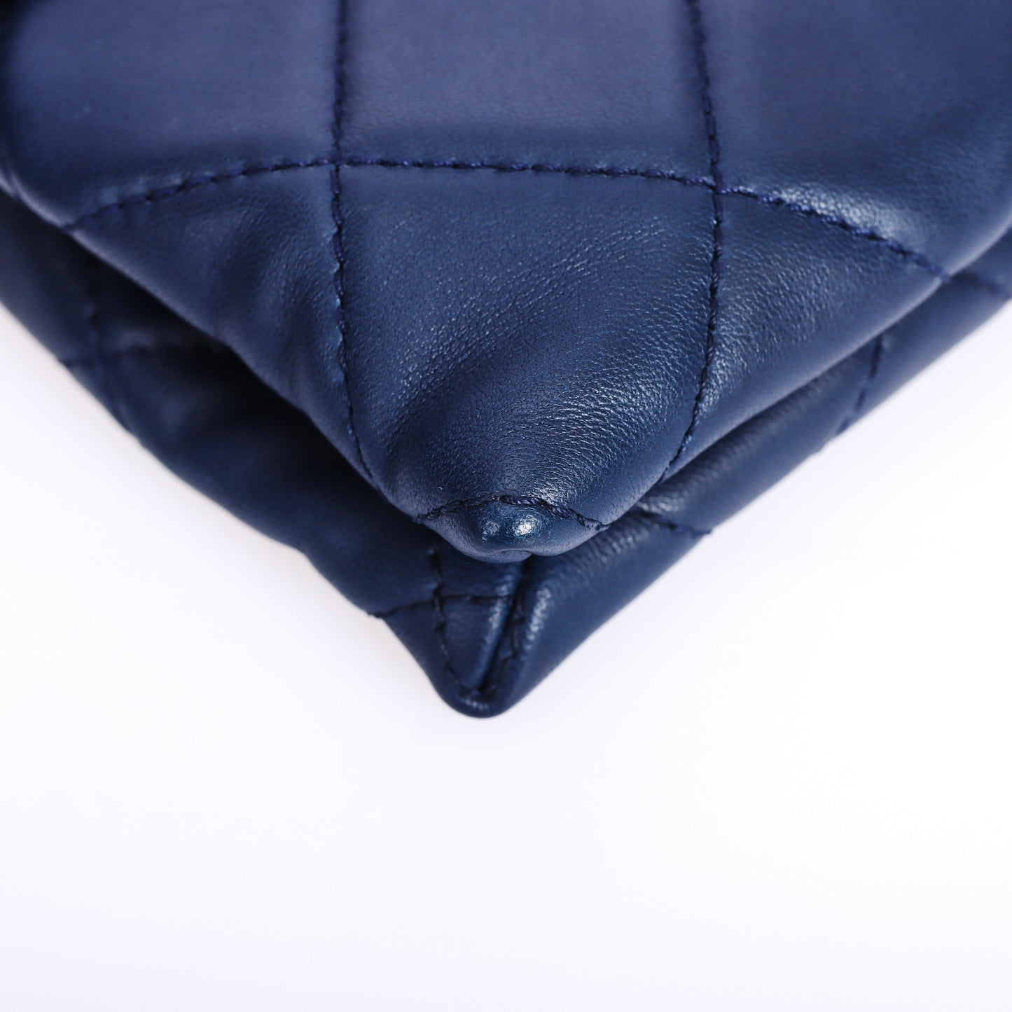 Pre-Owned Chanel Flap Navy Lambskin Shoulder Bag 64951453 L