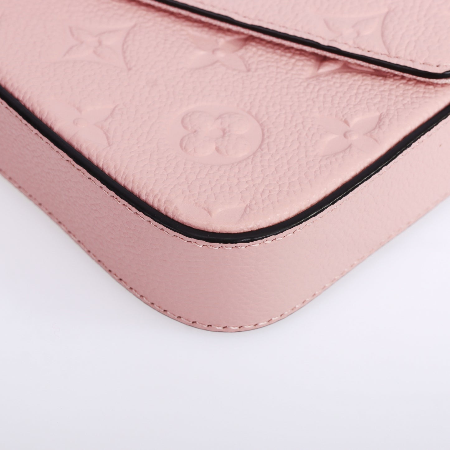 Pre-Owned Louis Vuitton Pochette Félicie Pink Empreinte Calfskin Wallet on Chain 69488887
