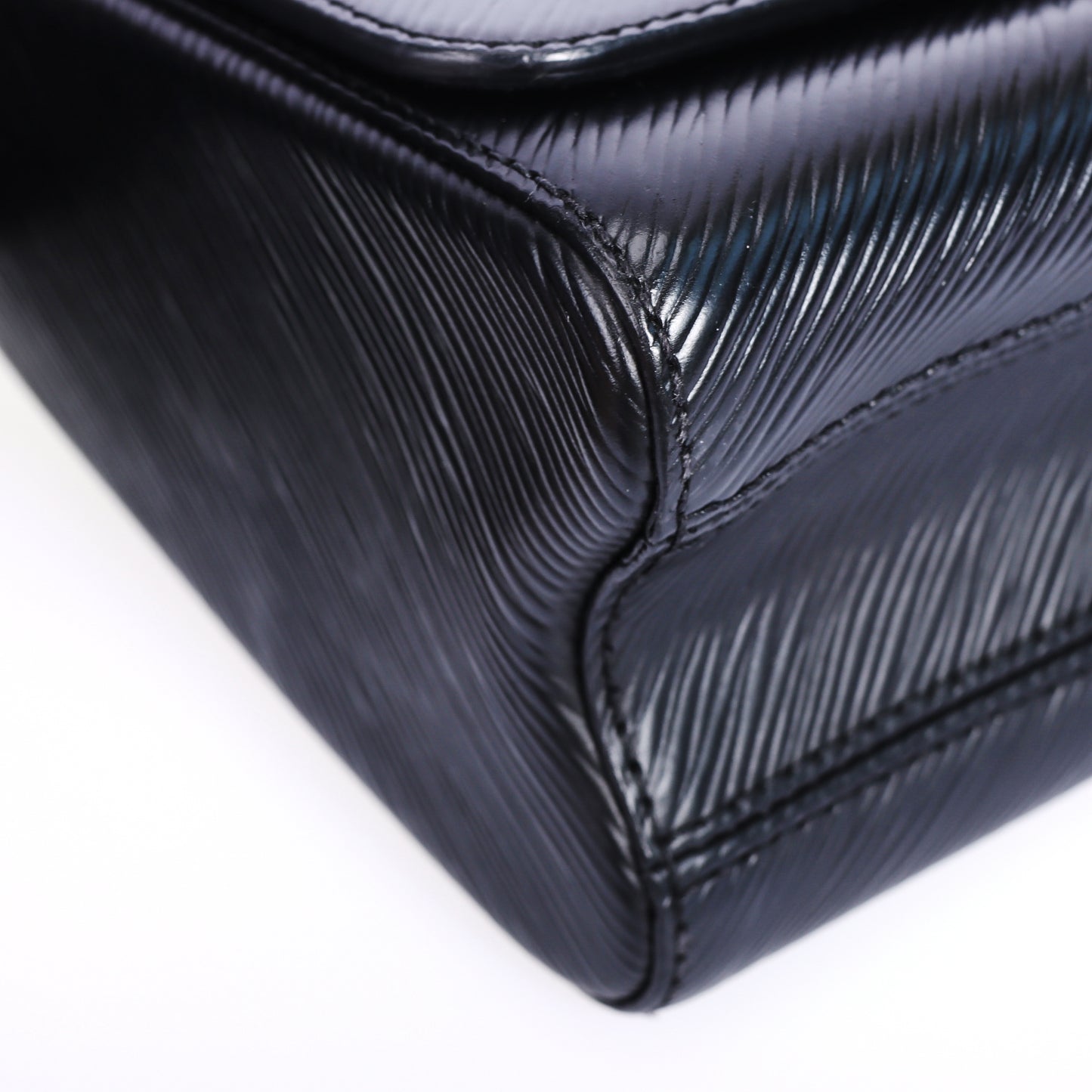 Pre-Owned Louis Vuitton Twist Black Epi Leather Shoulder Bag 71330920
