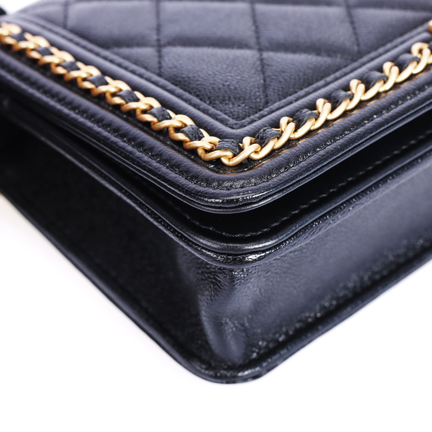 Pre-Owned Chanel Boy Bag Black Quilted Calfskin Leather Shoulder Bag 75124289
