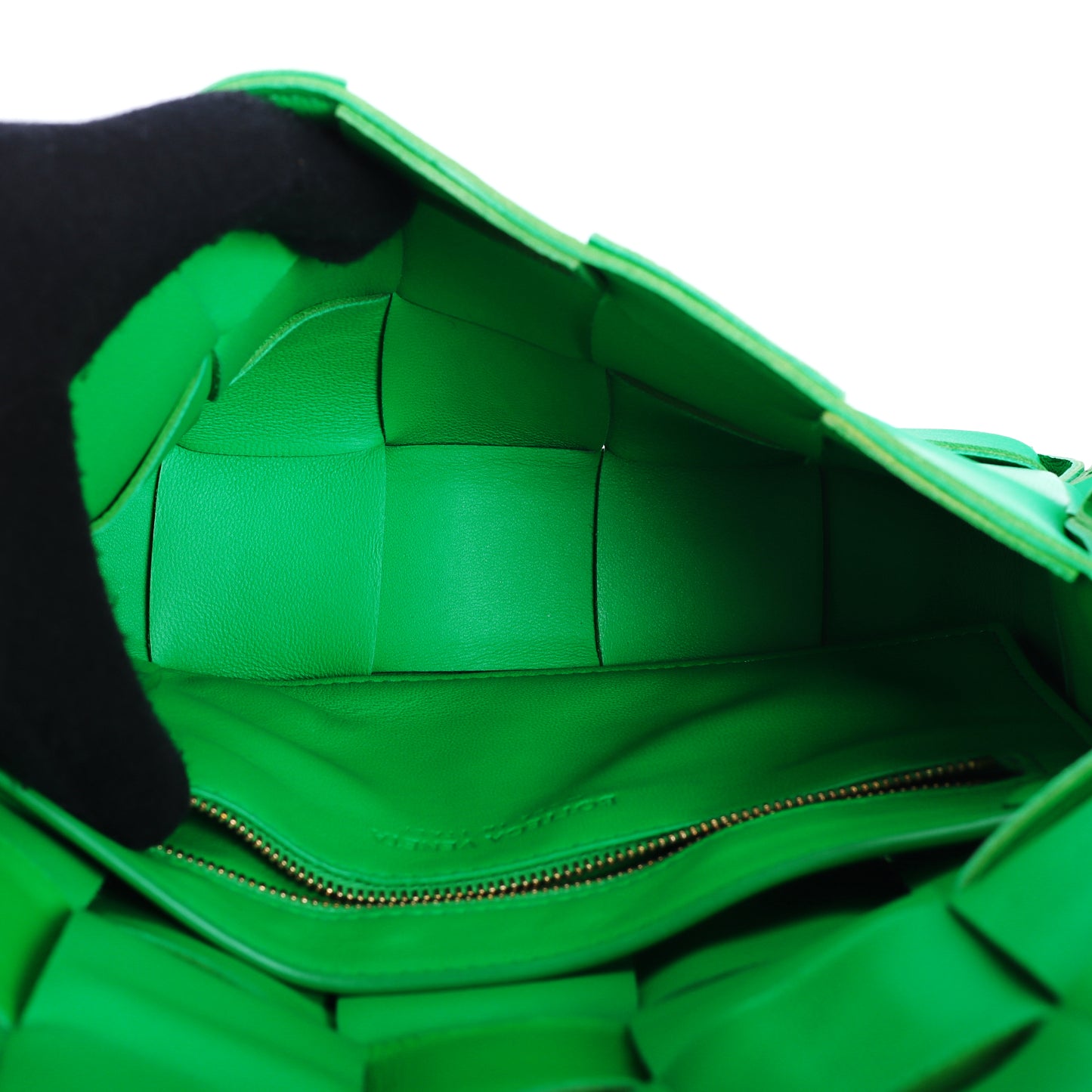 Pre-Owned Bottega Veneta Cassette Green Calfskin Crossbody Bag 76603824