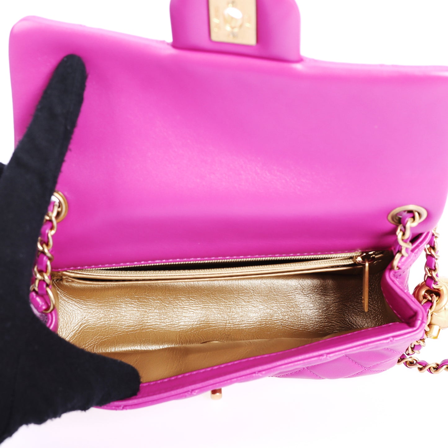 Pre-Owned Chanel Classic Flap Small Pink Quilted Lambskin Shoulder Bag 78155803