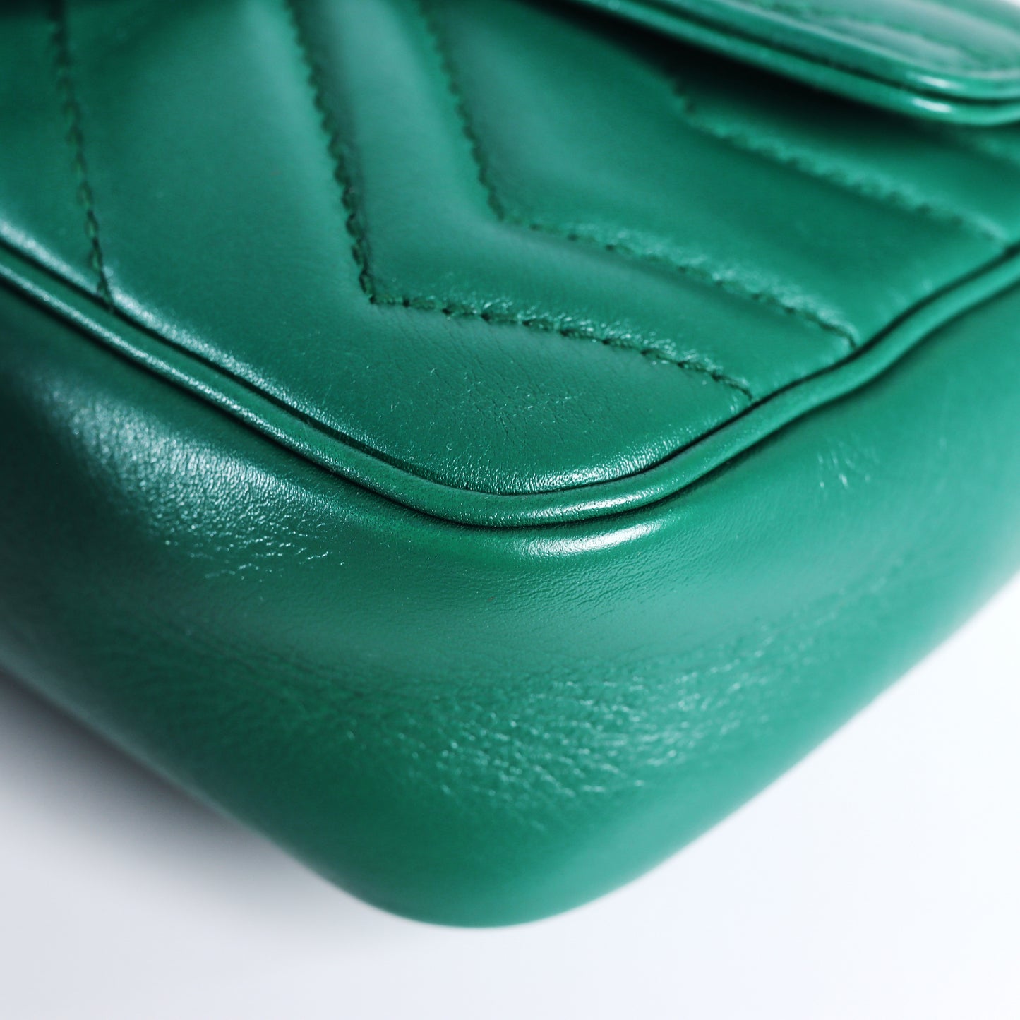 Pre-Owned Gucci GG Marmont Matelassé Green Calfskin Shoulder Bag 78545523